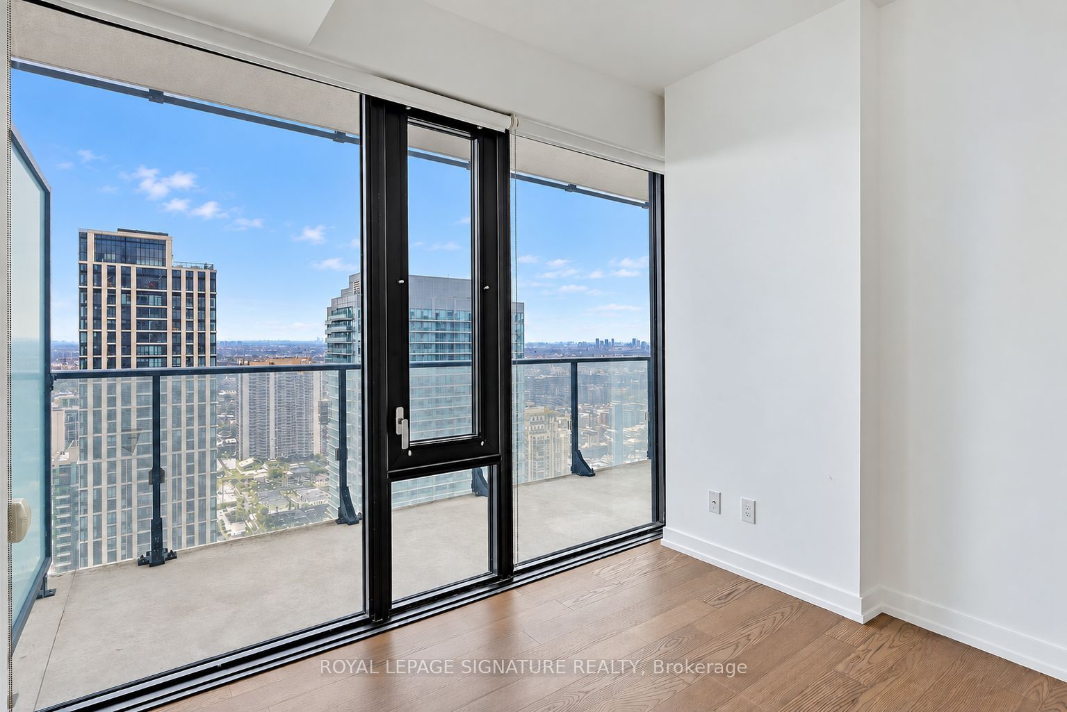 161 Roehampton Avenue 3604 Property Photo 15
