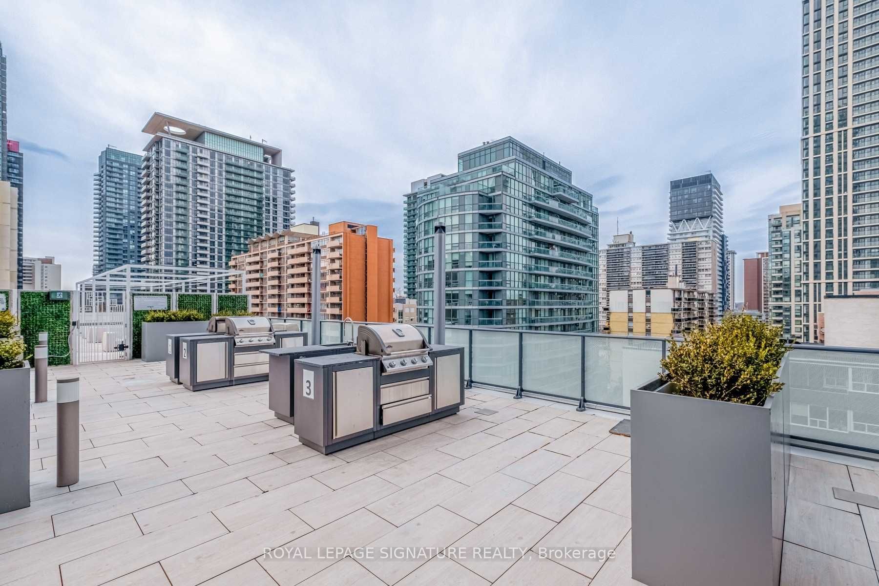 161 Roehampton Avenue 3604 Property Photo 42