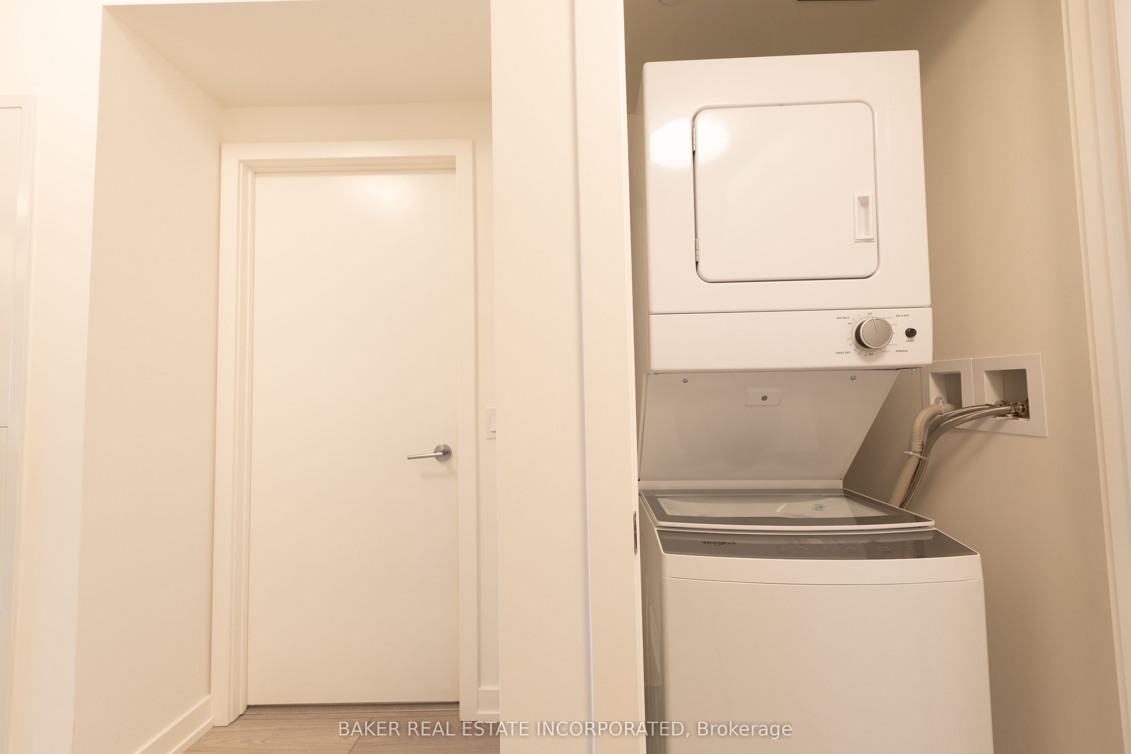 223 Redpath Avenue 1112 Property Photo 20