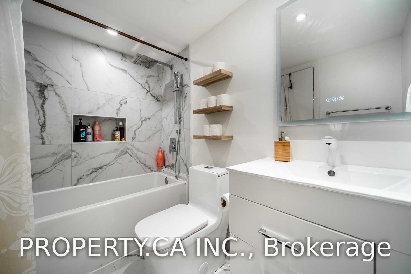 219 Fort York Boulevard 318 Property Photo 12
