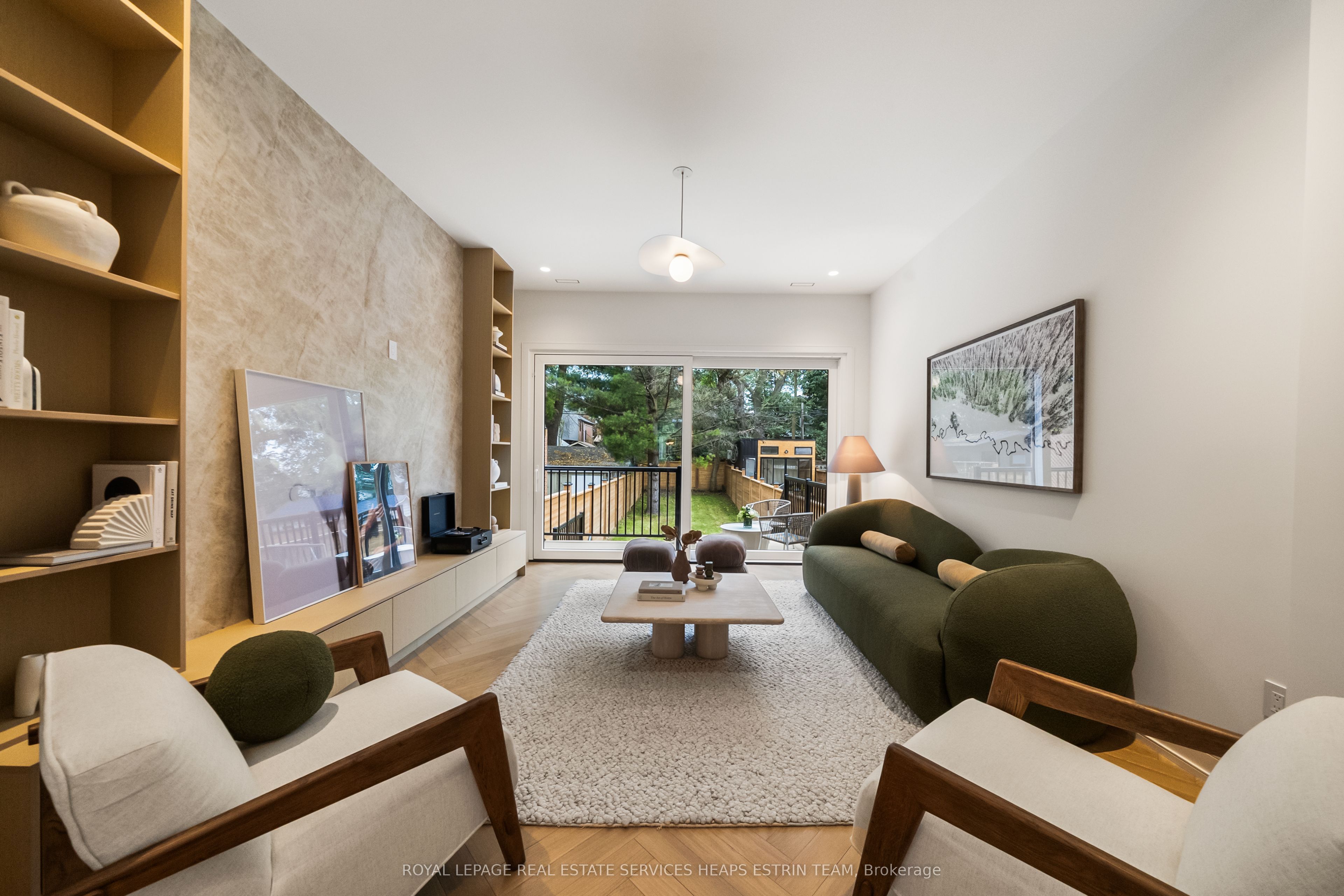 31 Taunton Road Property Photo 1