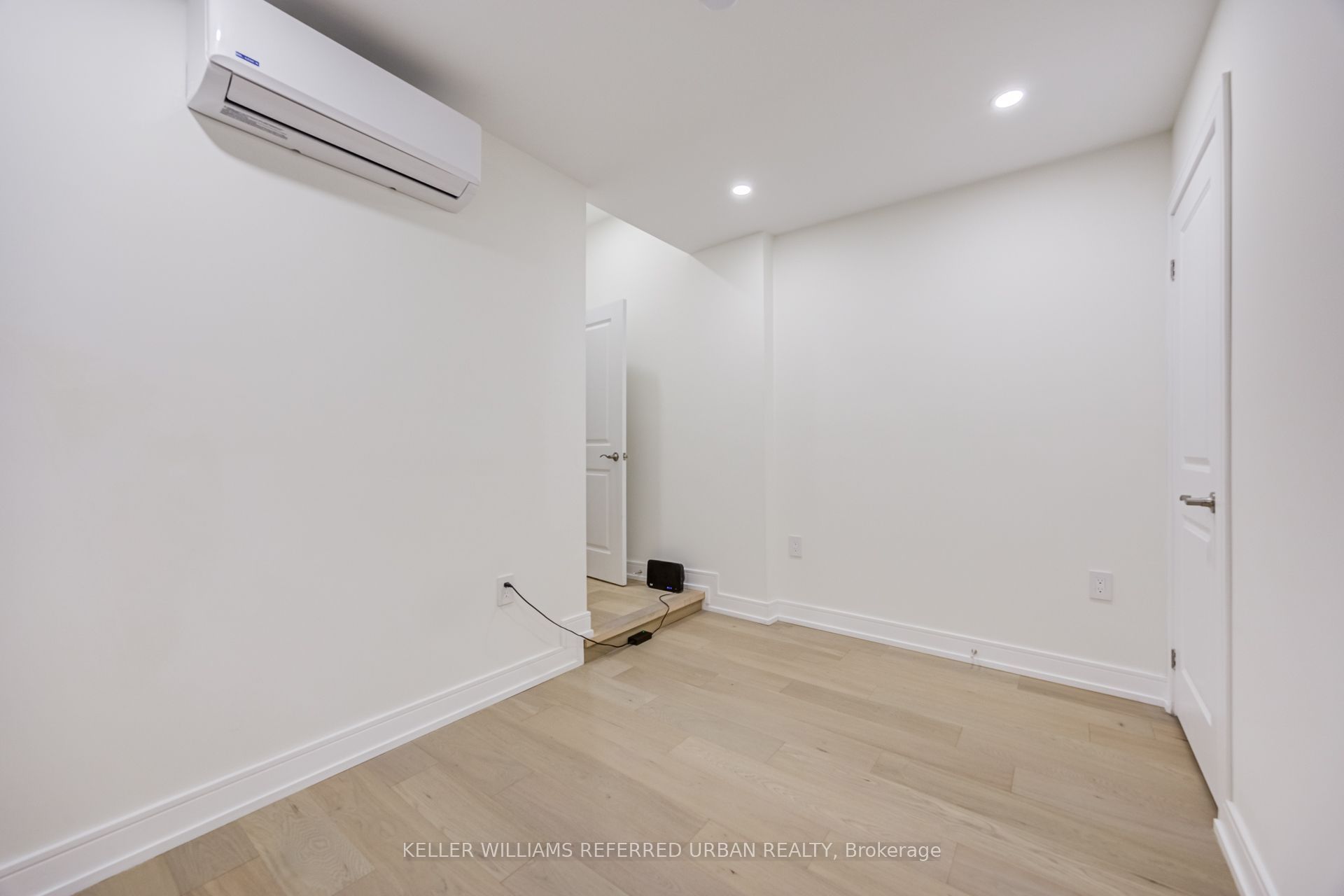 3455 Yonge Street Property Photo 18