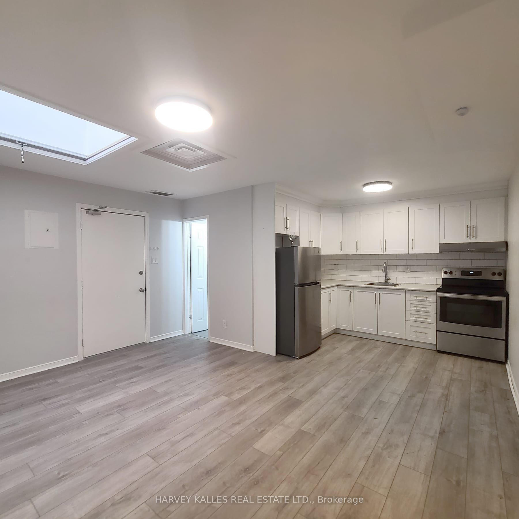 201 Augusta Avenue C Property Photo 3
