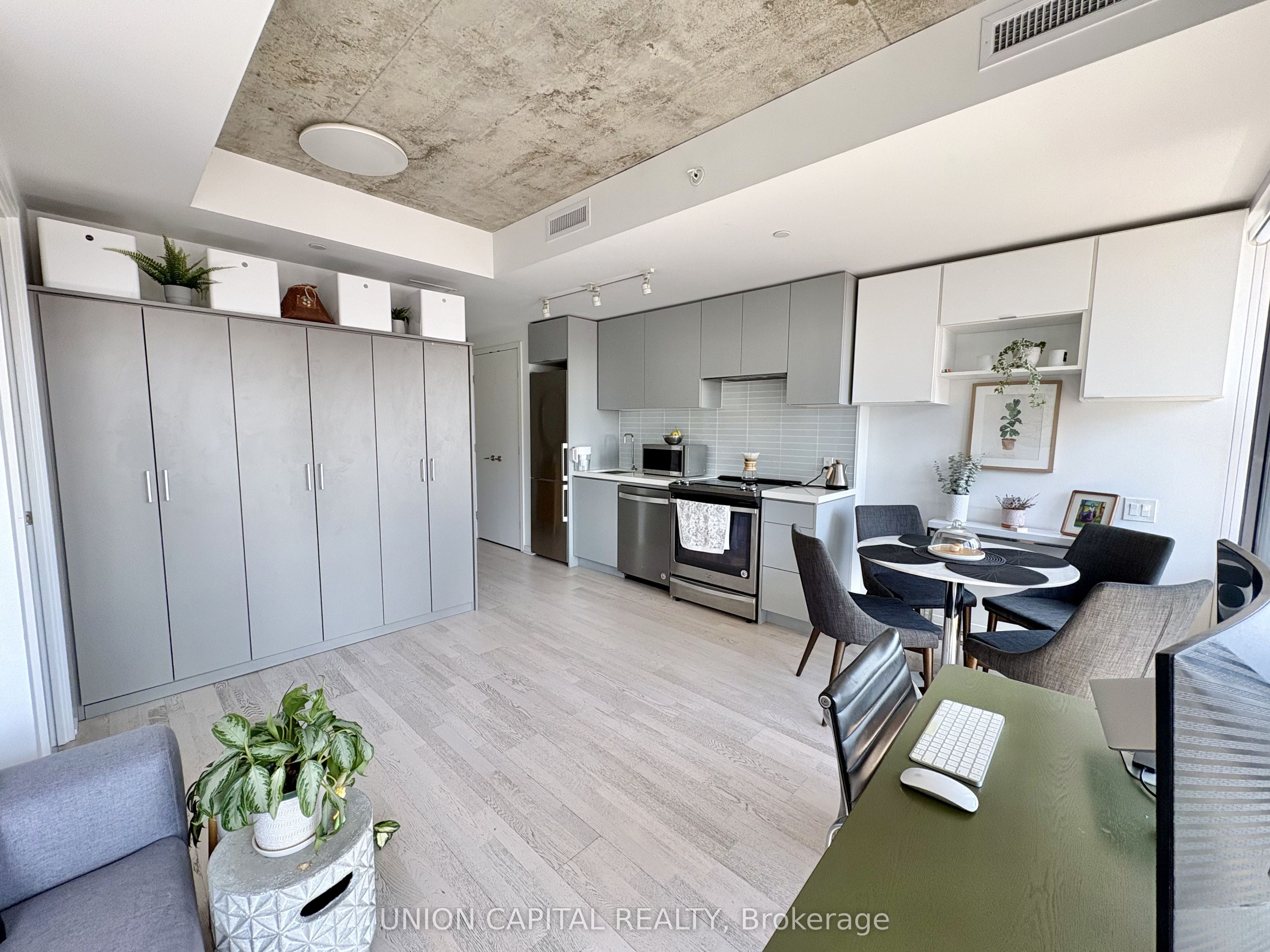 60 Colborne Street 1404 Property Photo 6
