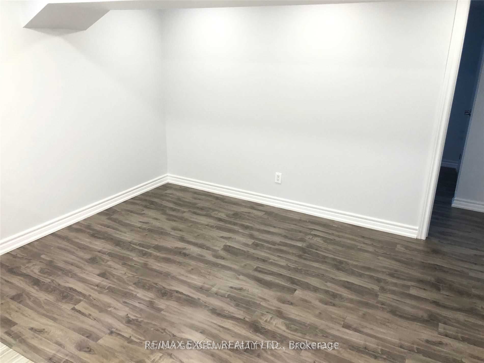 30 Hazelnut Crescent Bsmt Property Photo 7