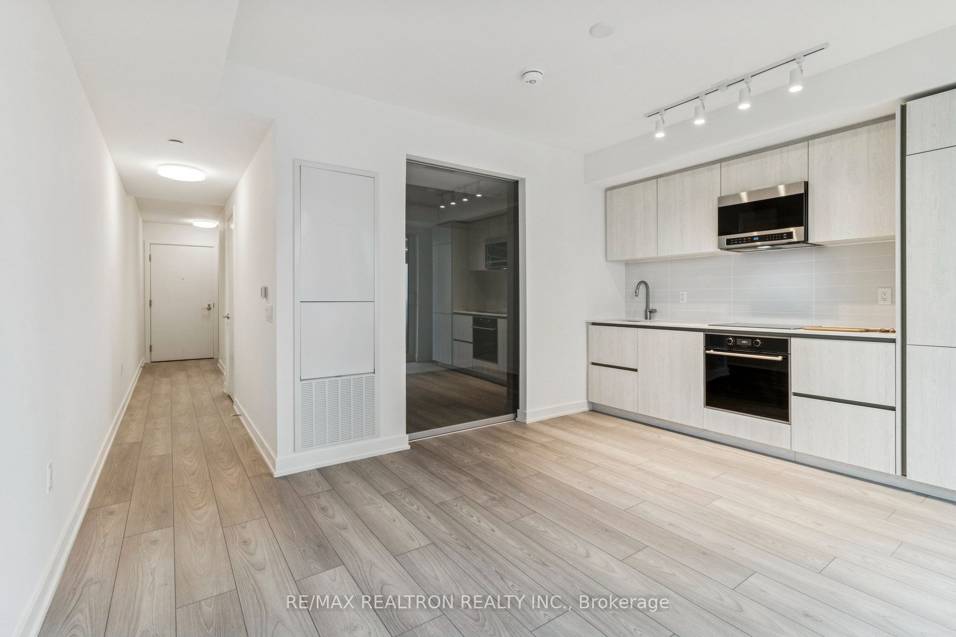 120 Broadway Avenue #502n Property Photo 11