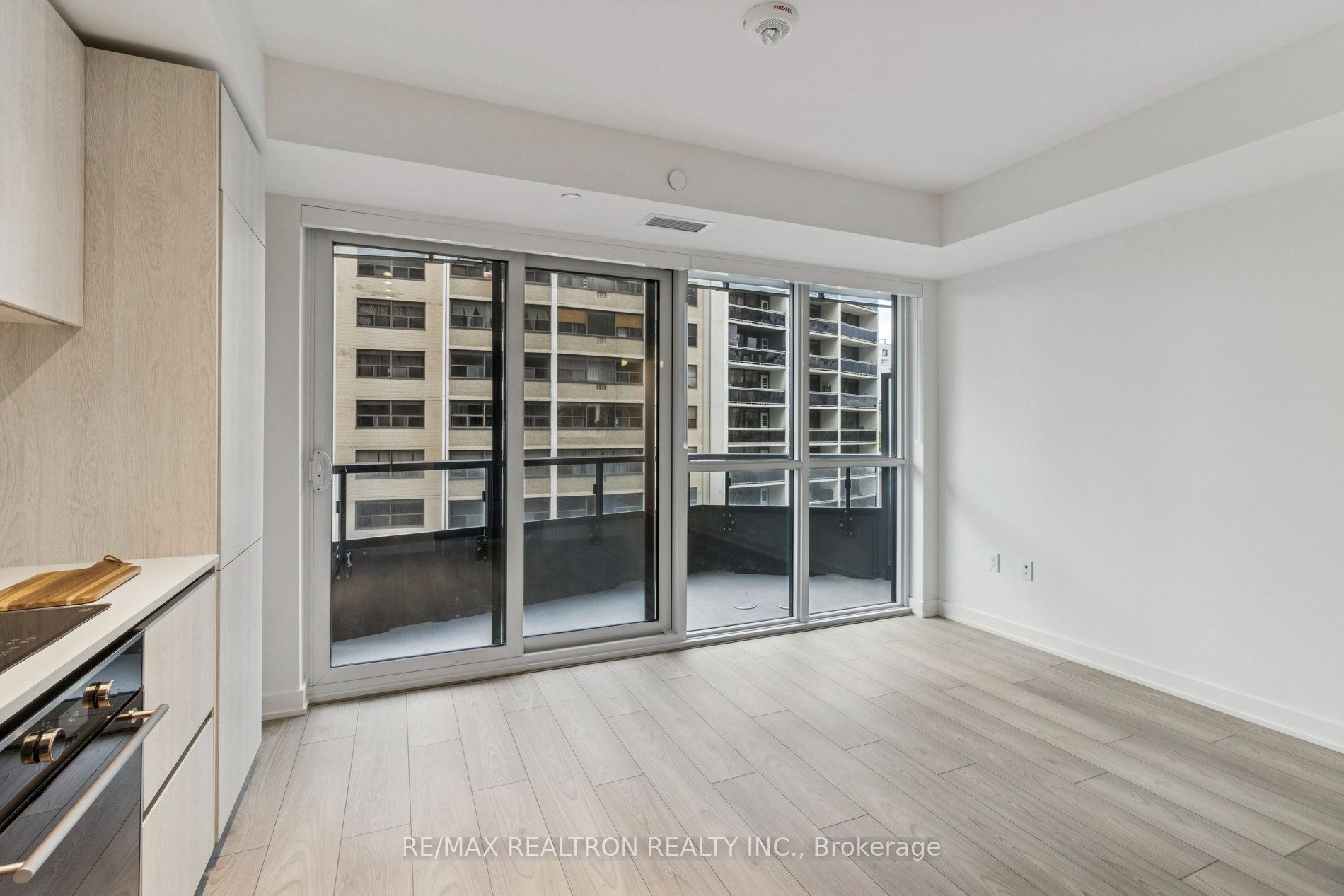 120 Broadway Avenue #502n Property Photo 17