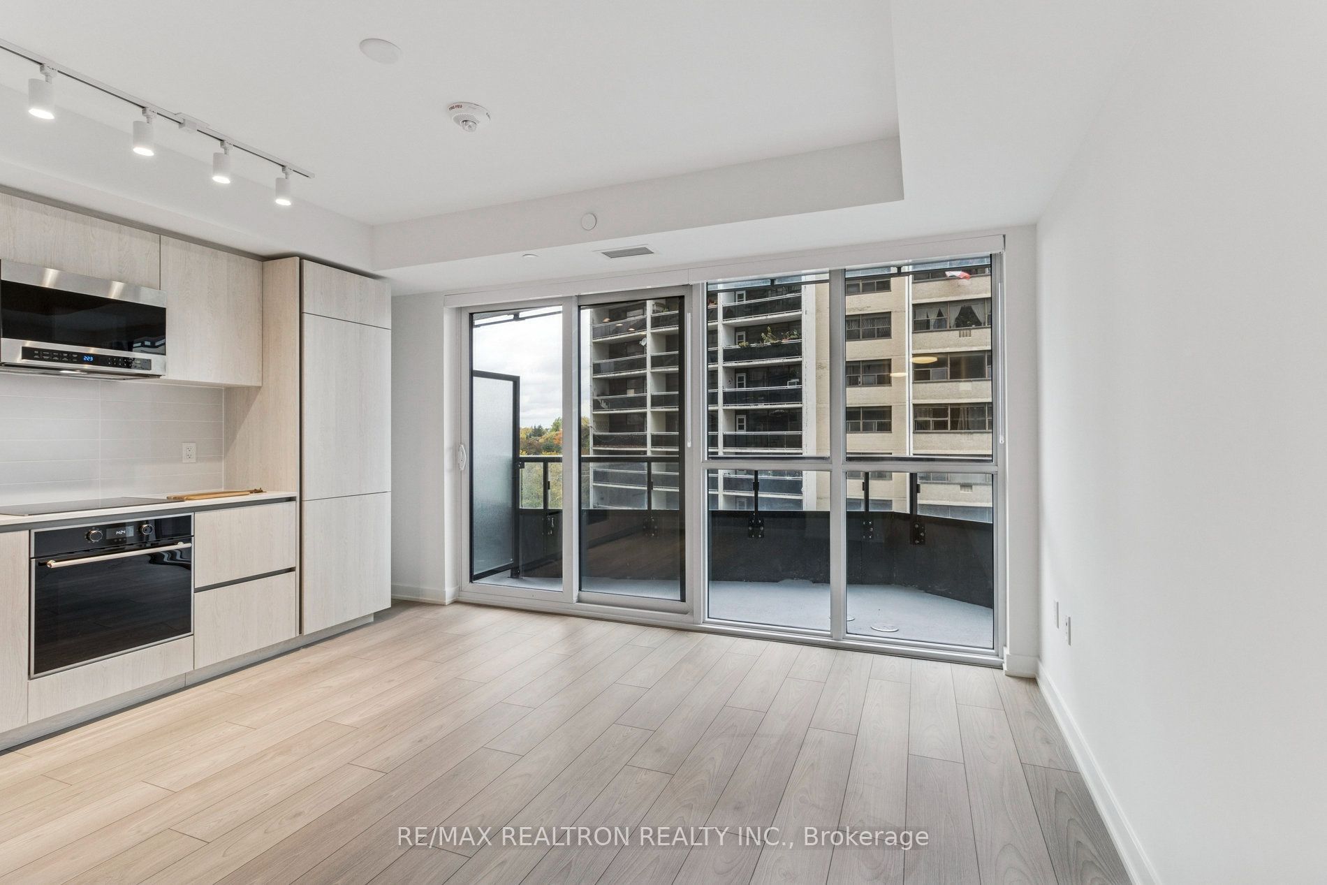 120 Broadway Avenue #502n Property Photo 18