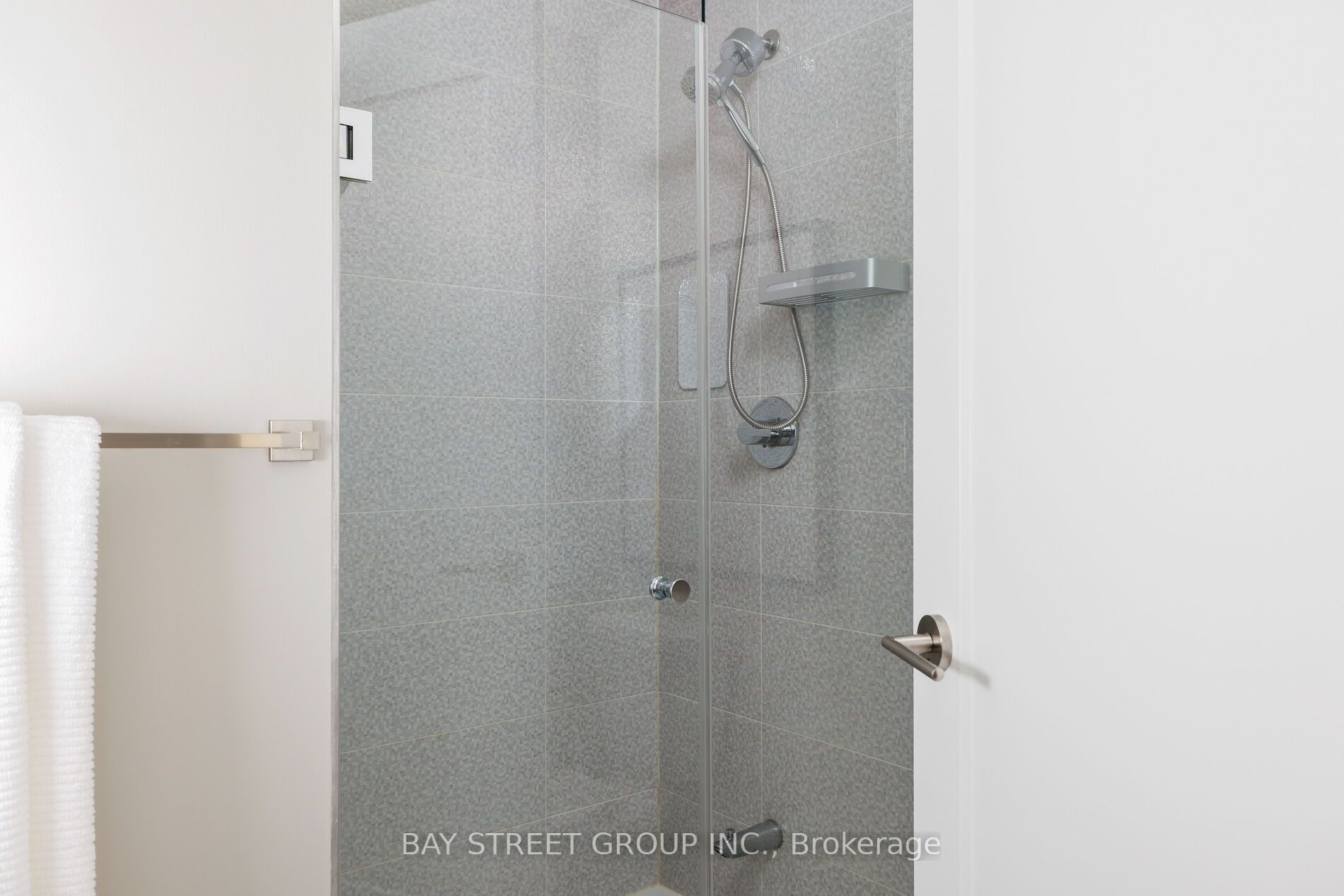 80 Vanauley Street 405 Property Photo 35