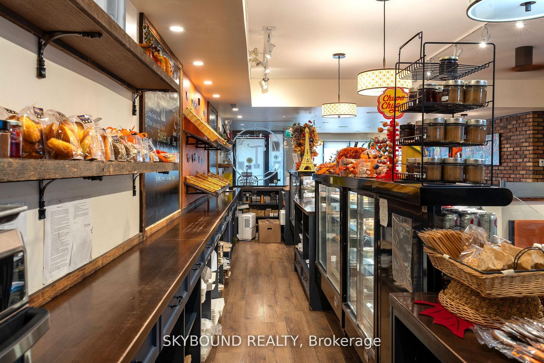 1116 Eglinton Avenue W Retail Unit Property Photo 11