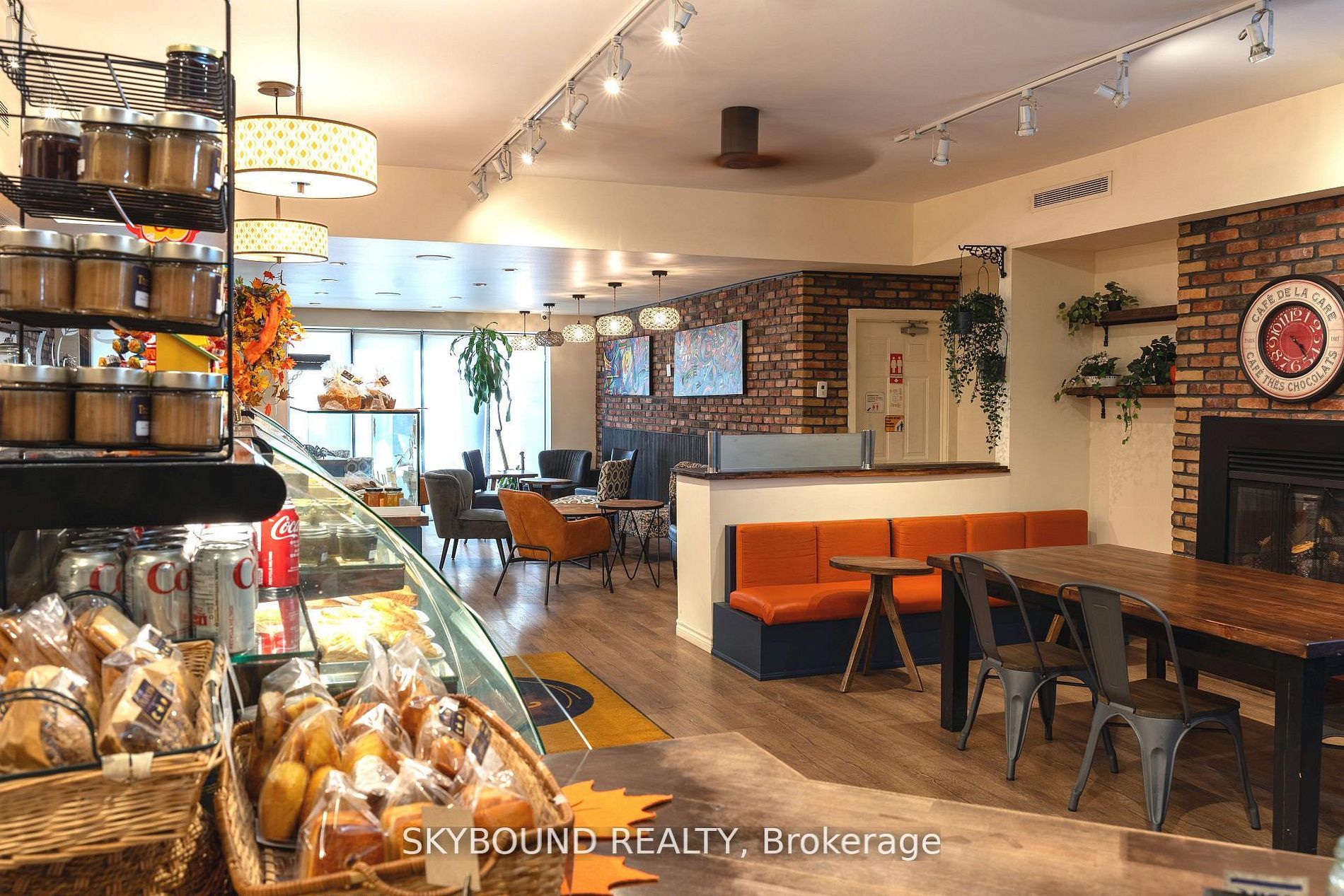 1116 Eglinton Avenue W Retail Unit Property Photo 13