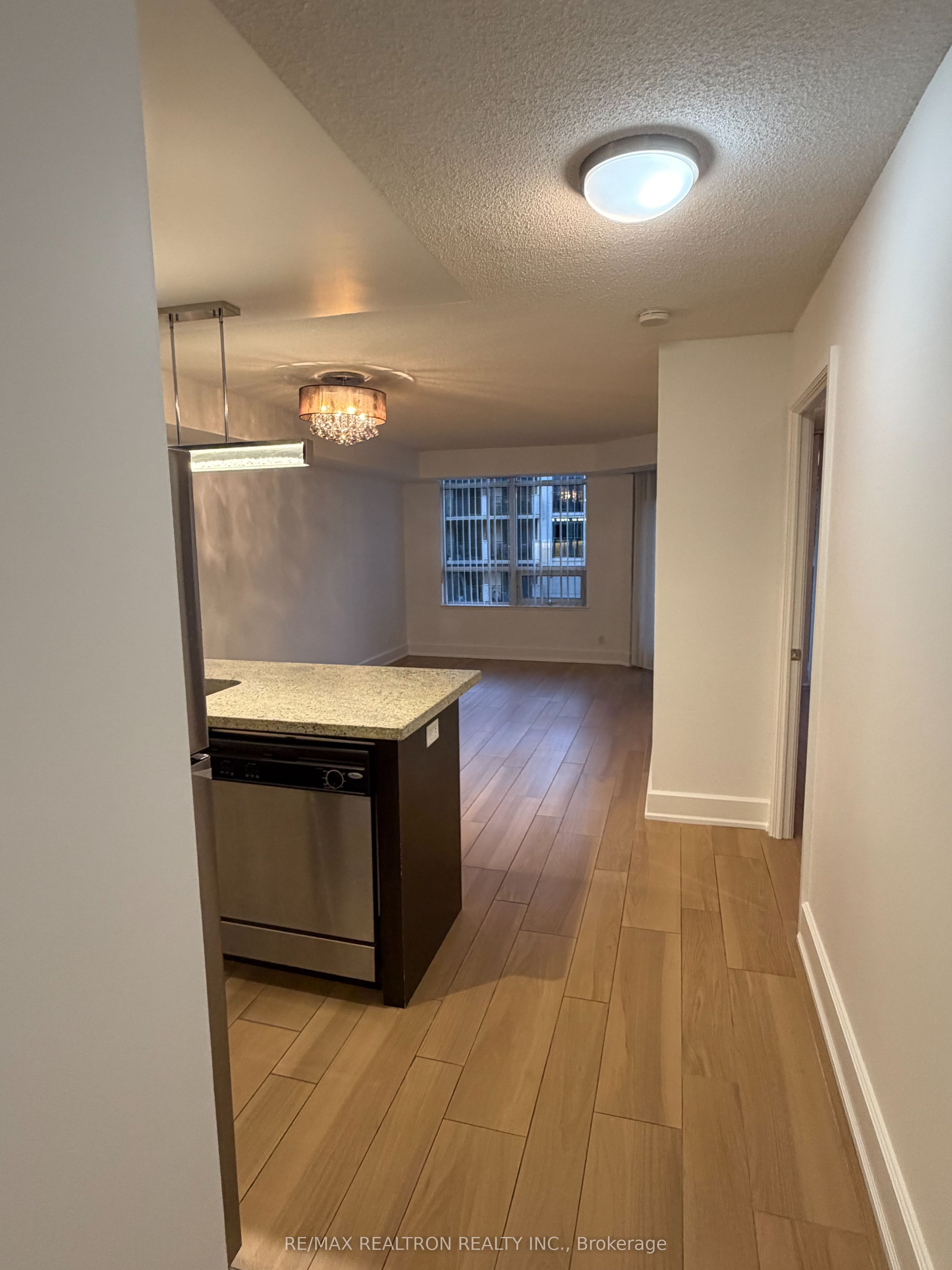 676 Sheppard Avenue E 311 Property Photo 3