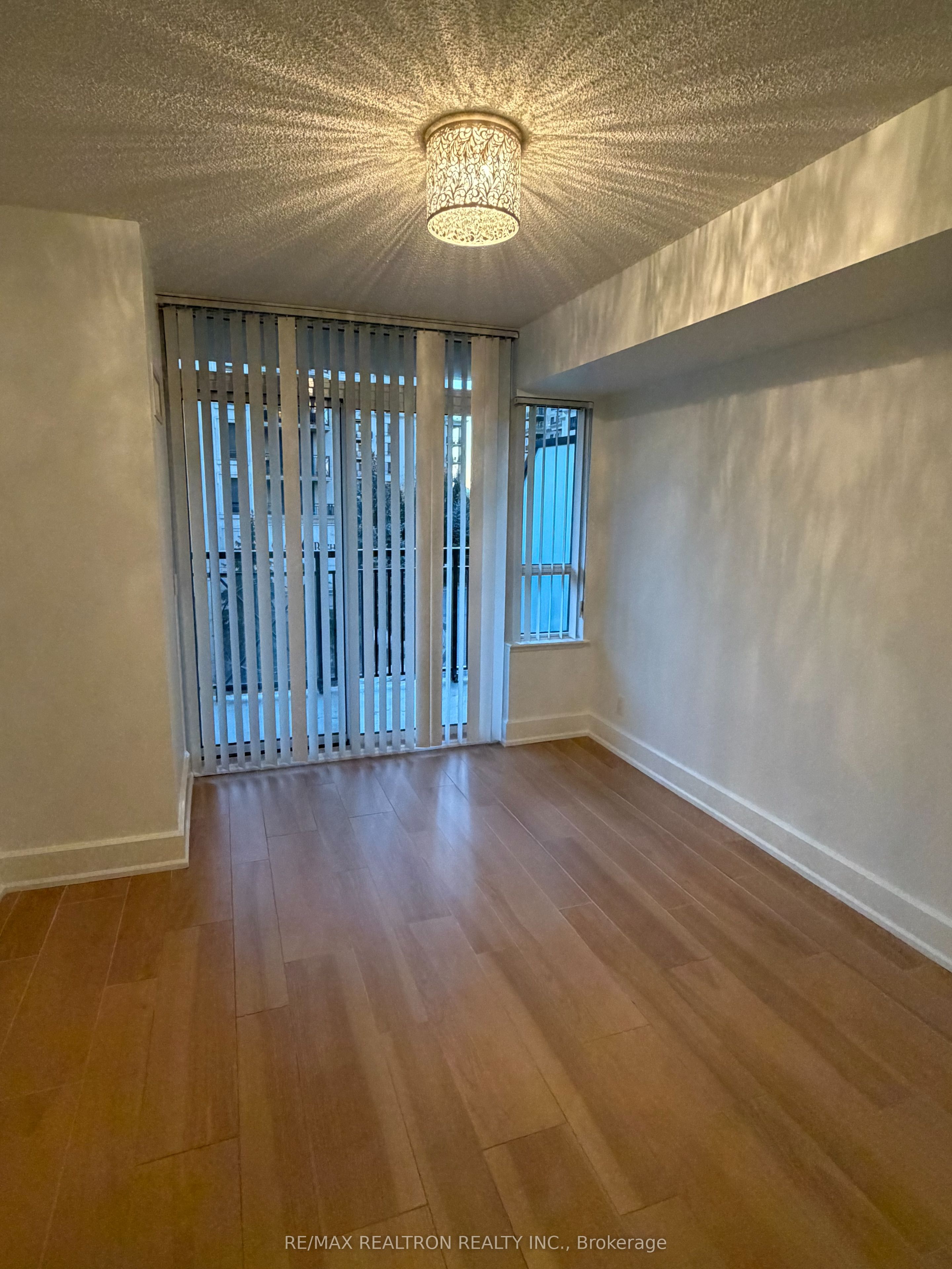 676 Sheppard Avenue E 311 Property Photo 8