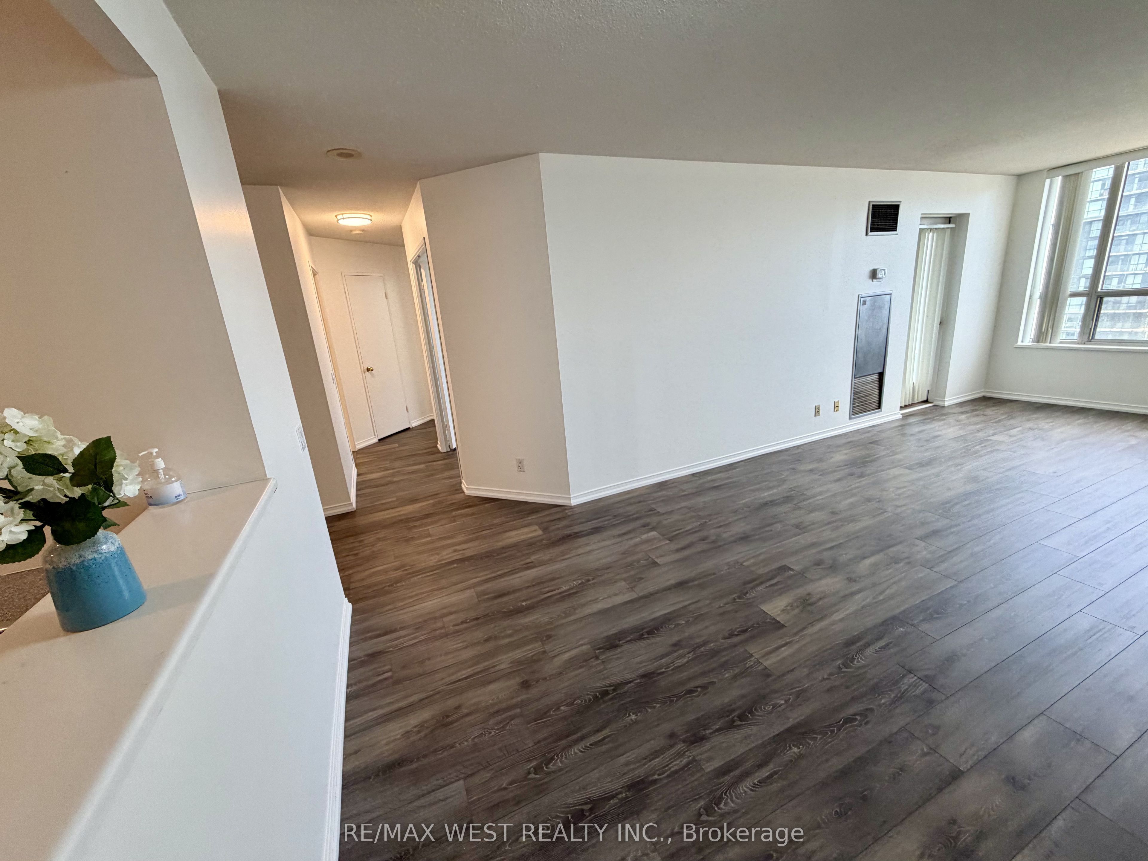 100 Upper Madison Avenue 2405 Property Photo 8