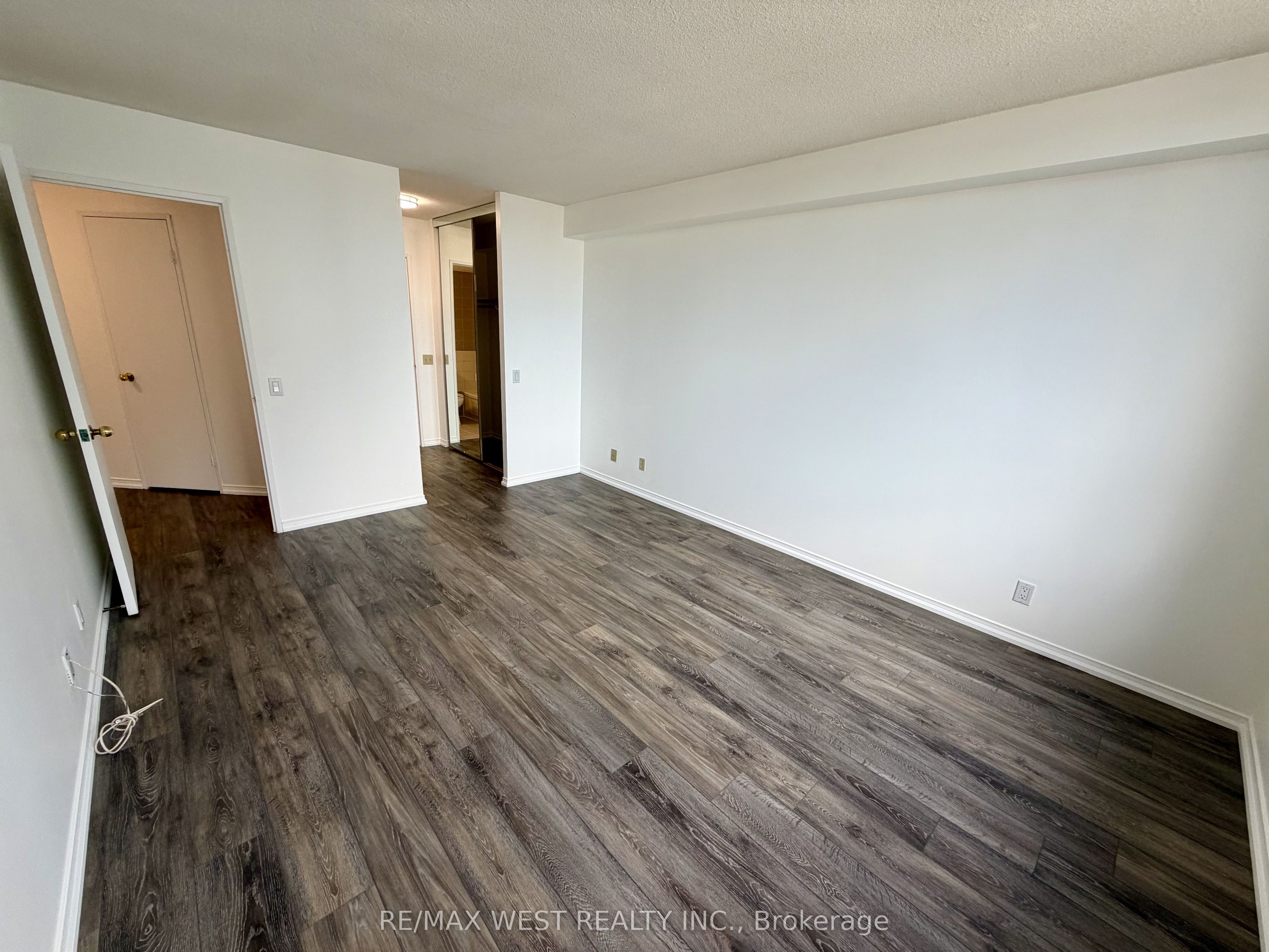 100 Upper Madison Avenue 2405 Property Photo 14