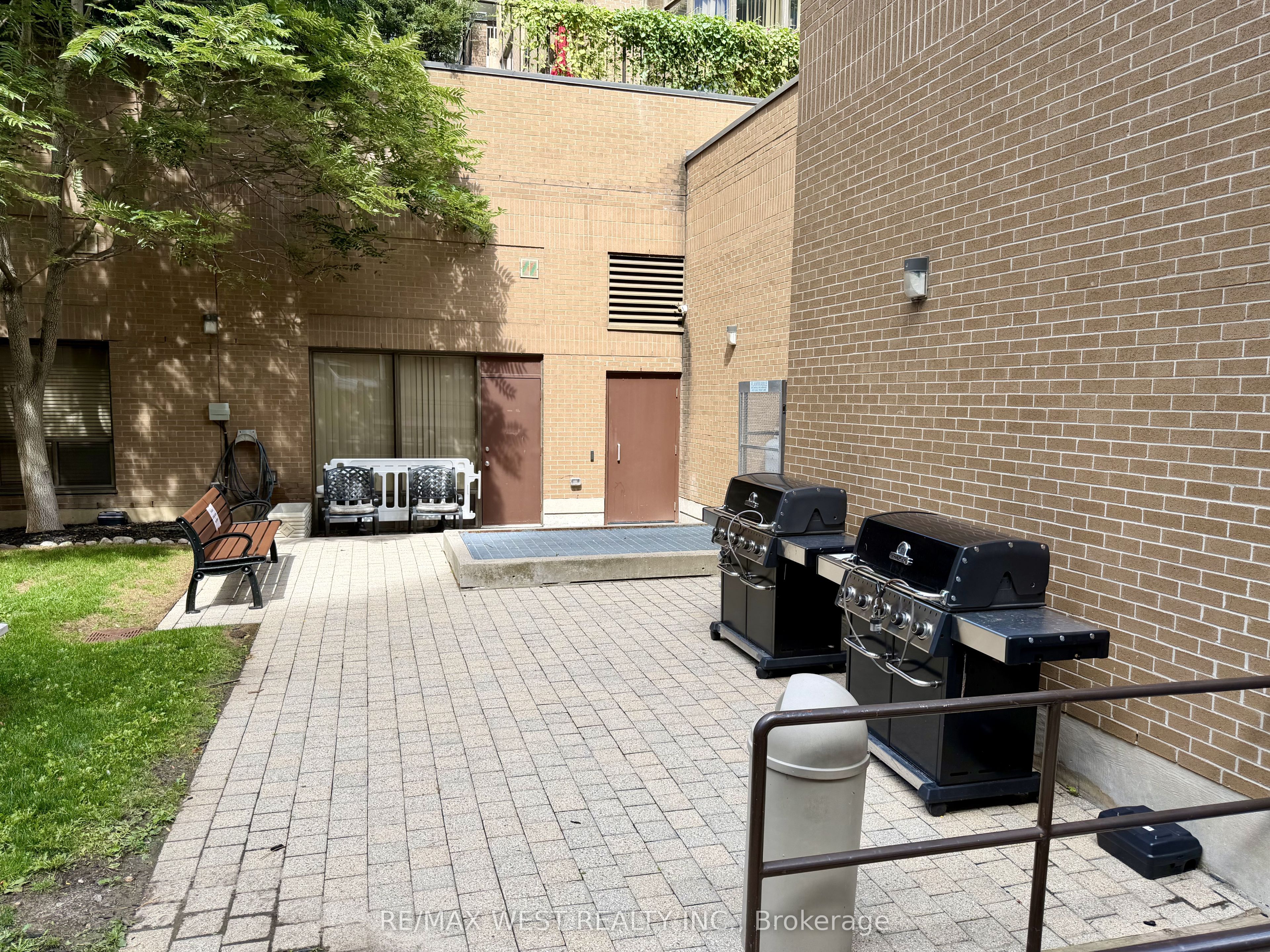 100 Upper Madison Avenue 2405 Property Photo 29