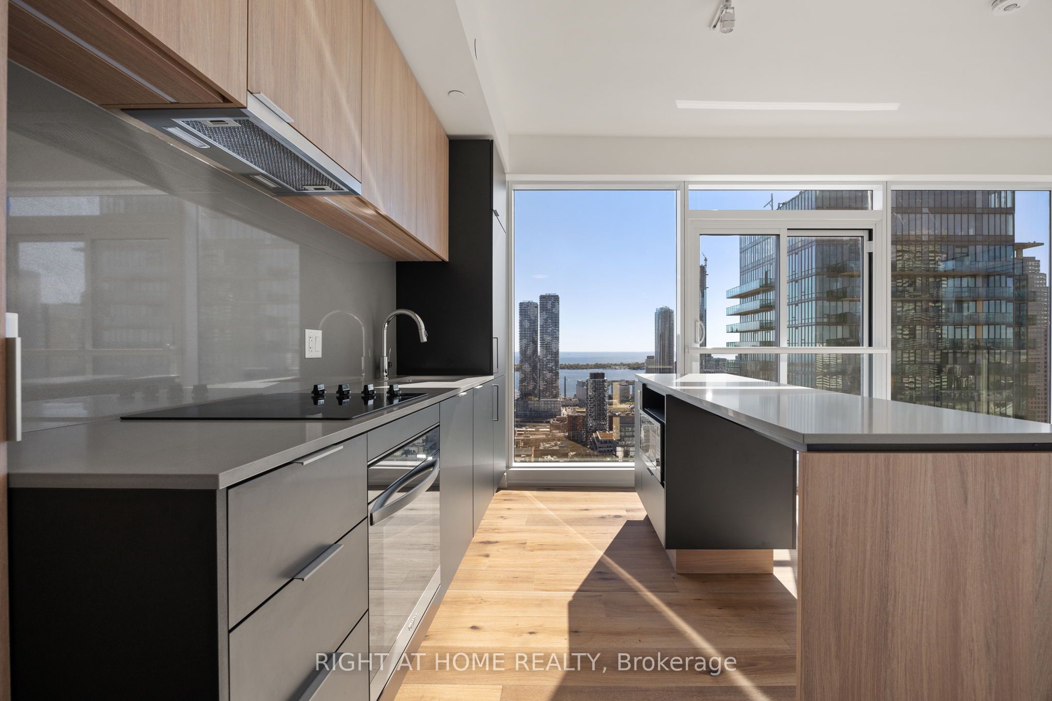 89 Church Street 4608 Property Photo 2