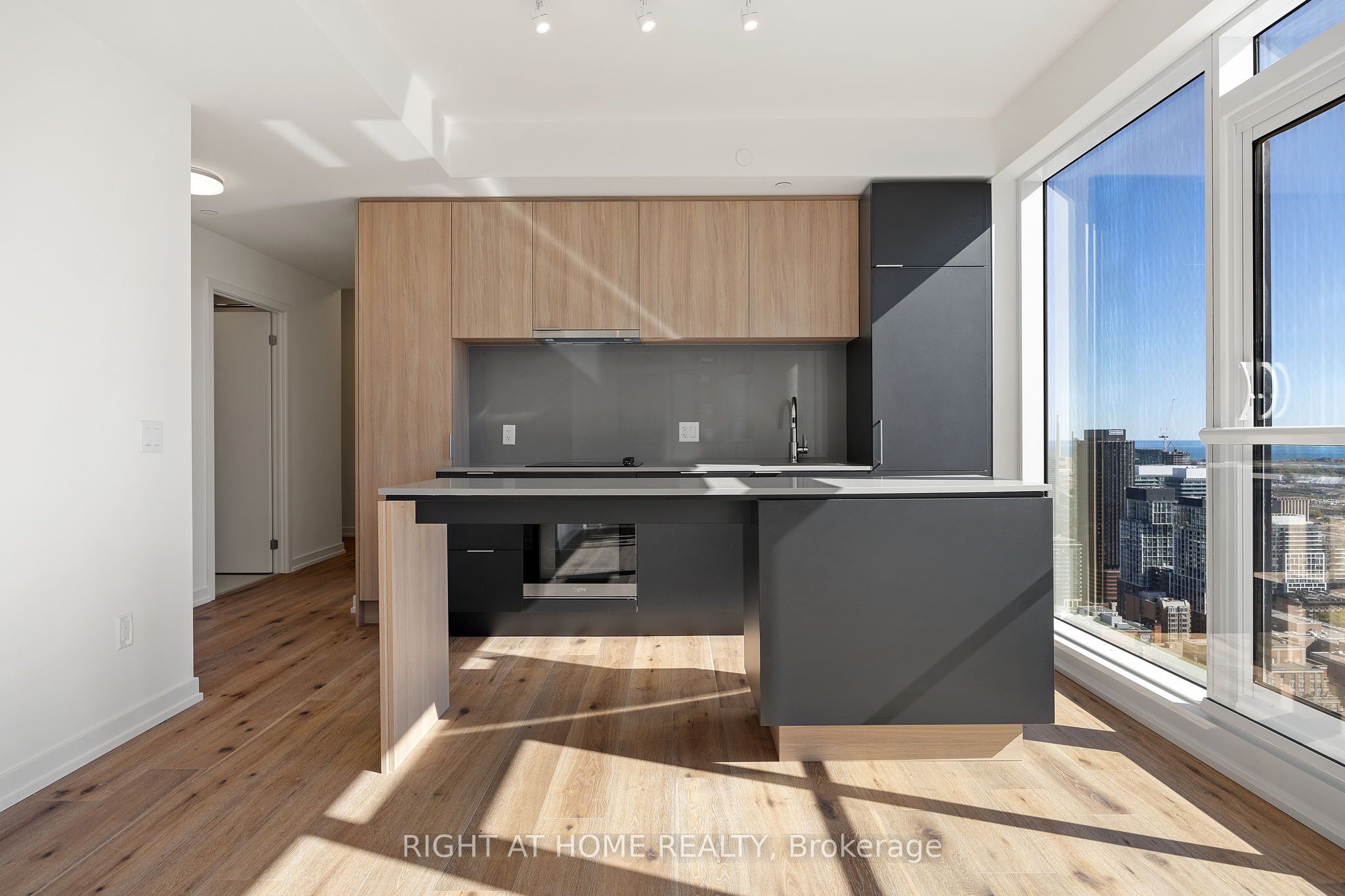 89 Church Street 4608 Property Photo 4
