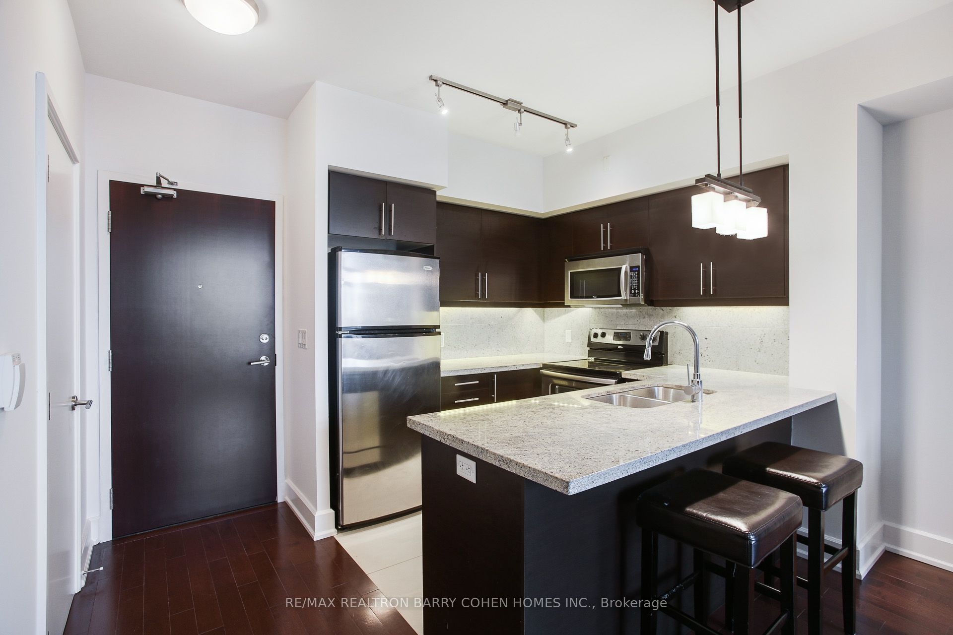 676 Sheppard Avenue E 616 Property Photo 7