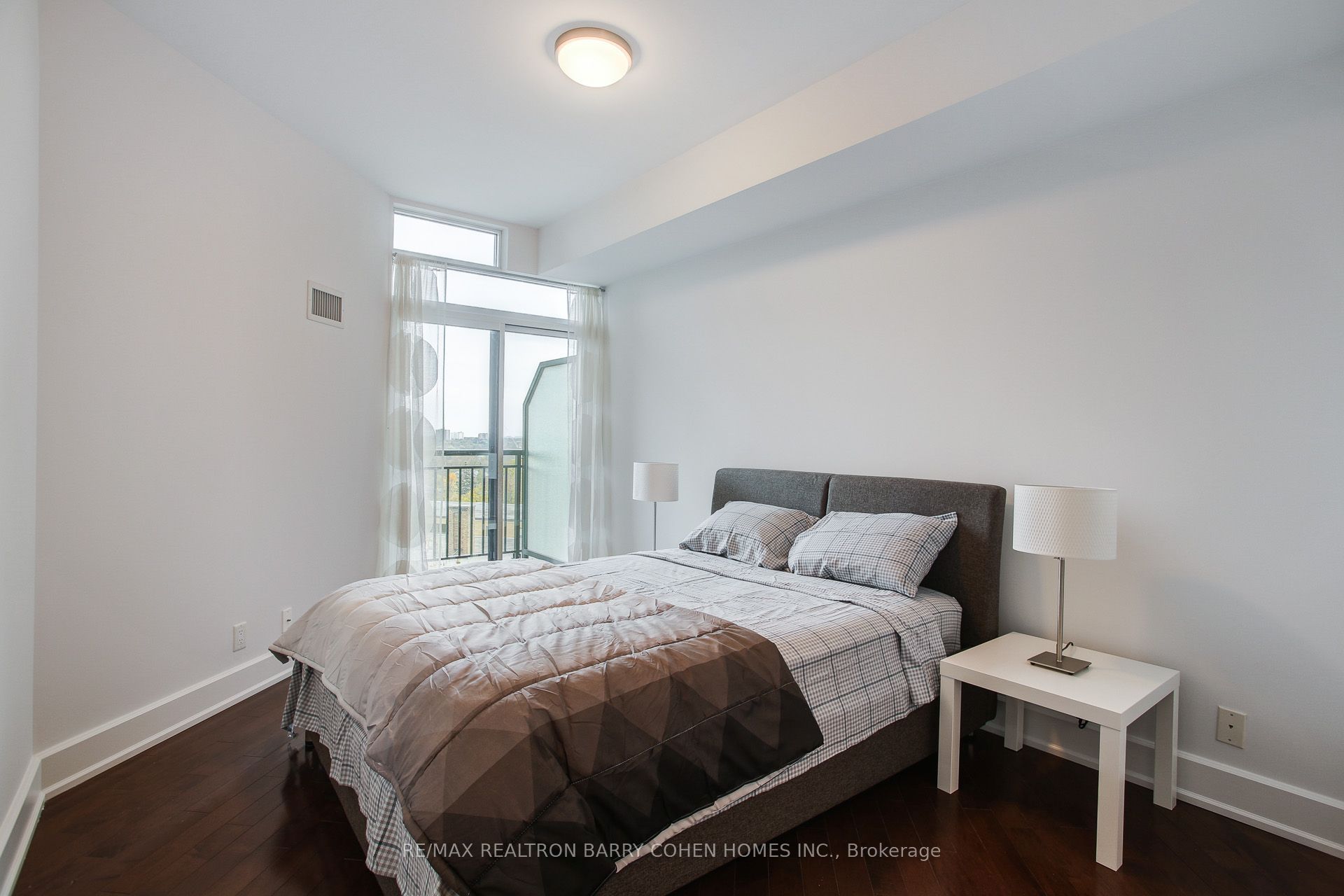 676 Sheppard Avenue E 616 Property Photo 17