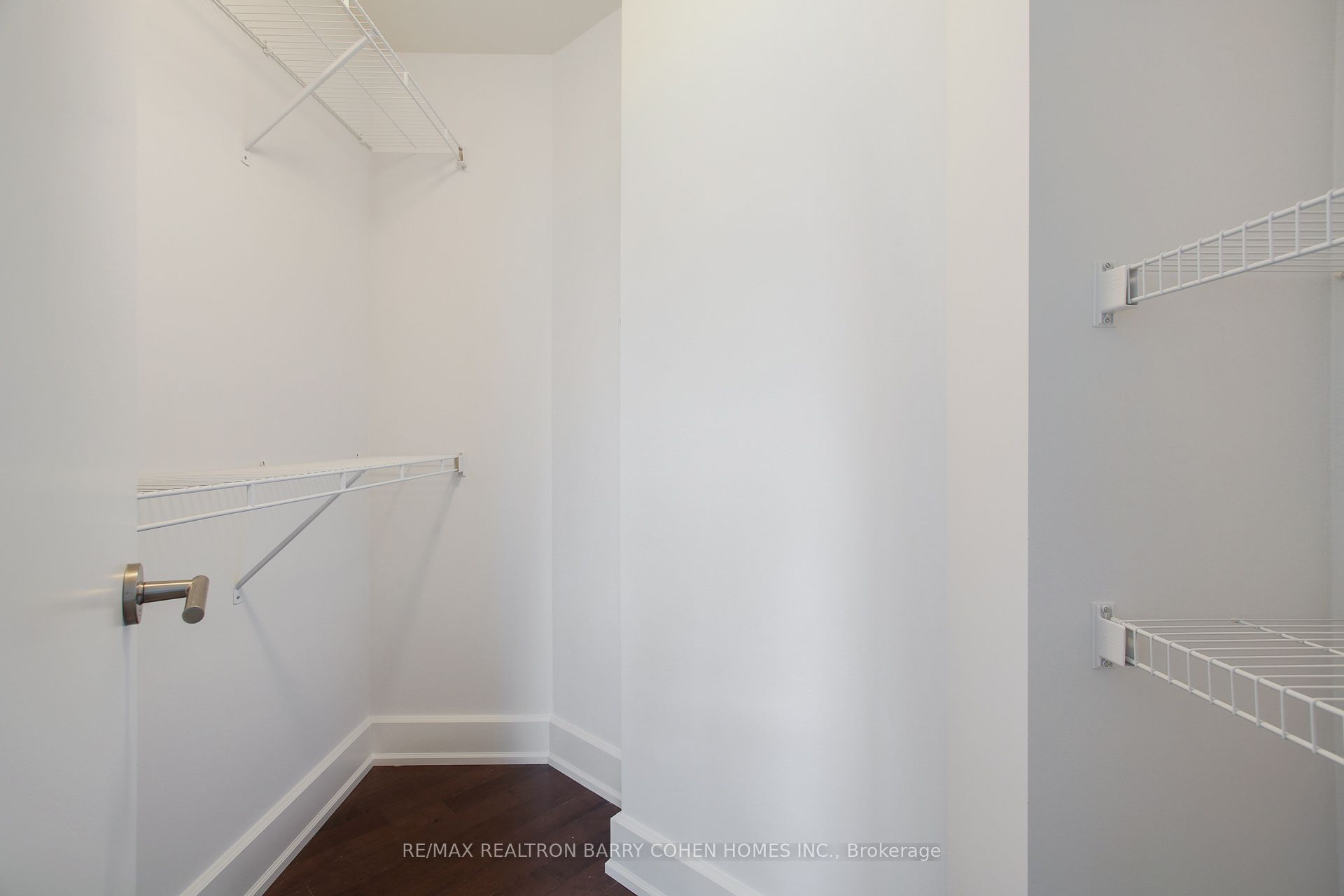 676 Sheppard Avenue E 616 Property Photo 19