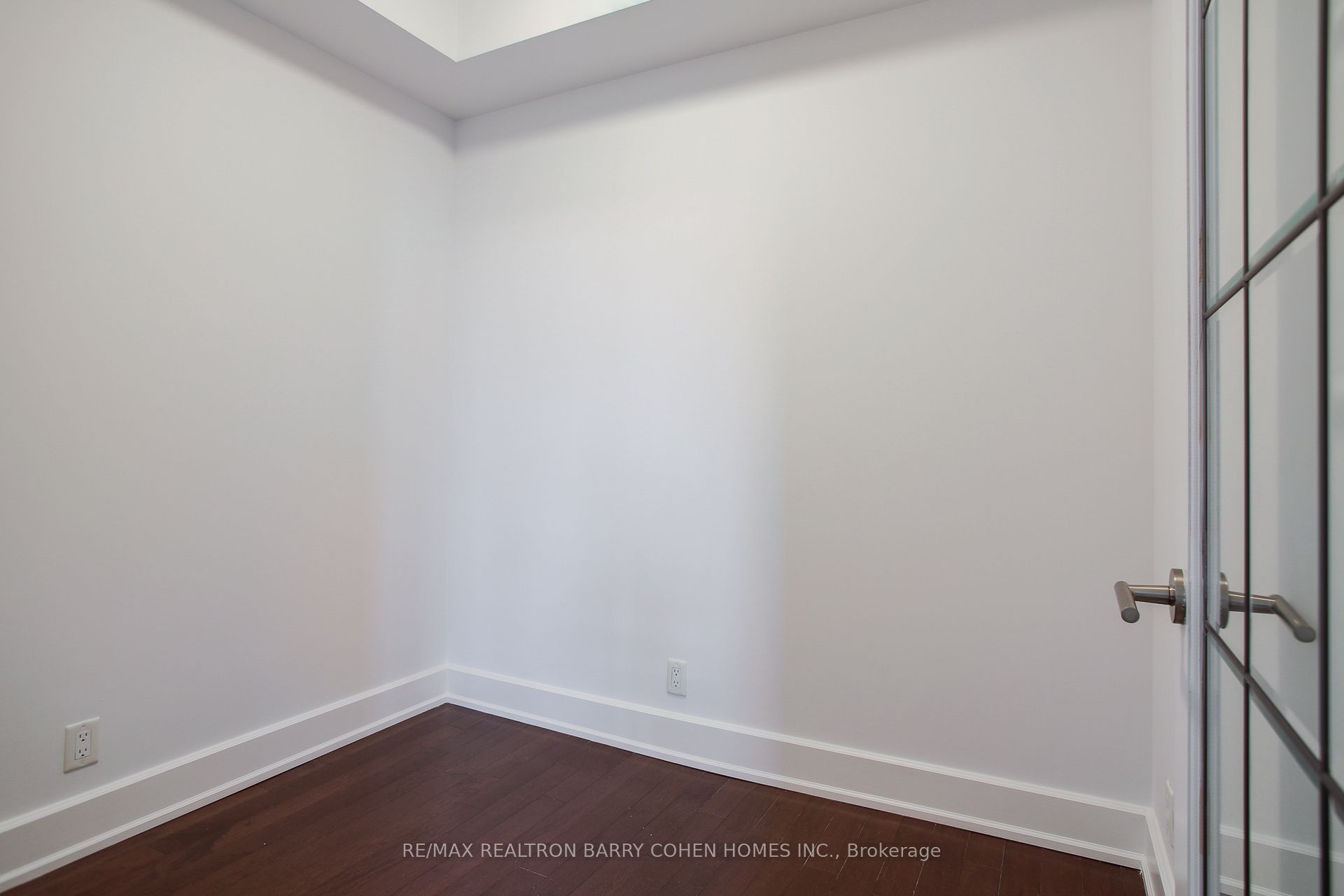 676 Sheppard Avenue E 616 Property Photo 21