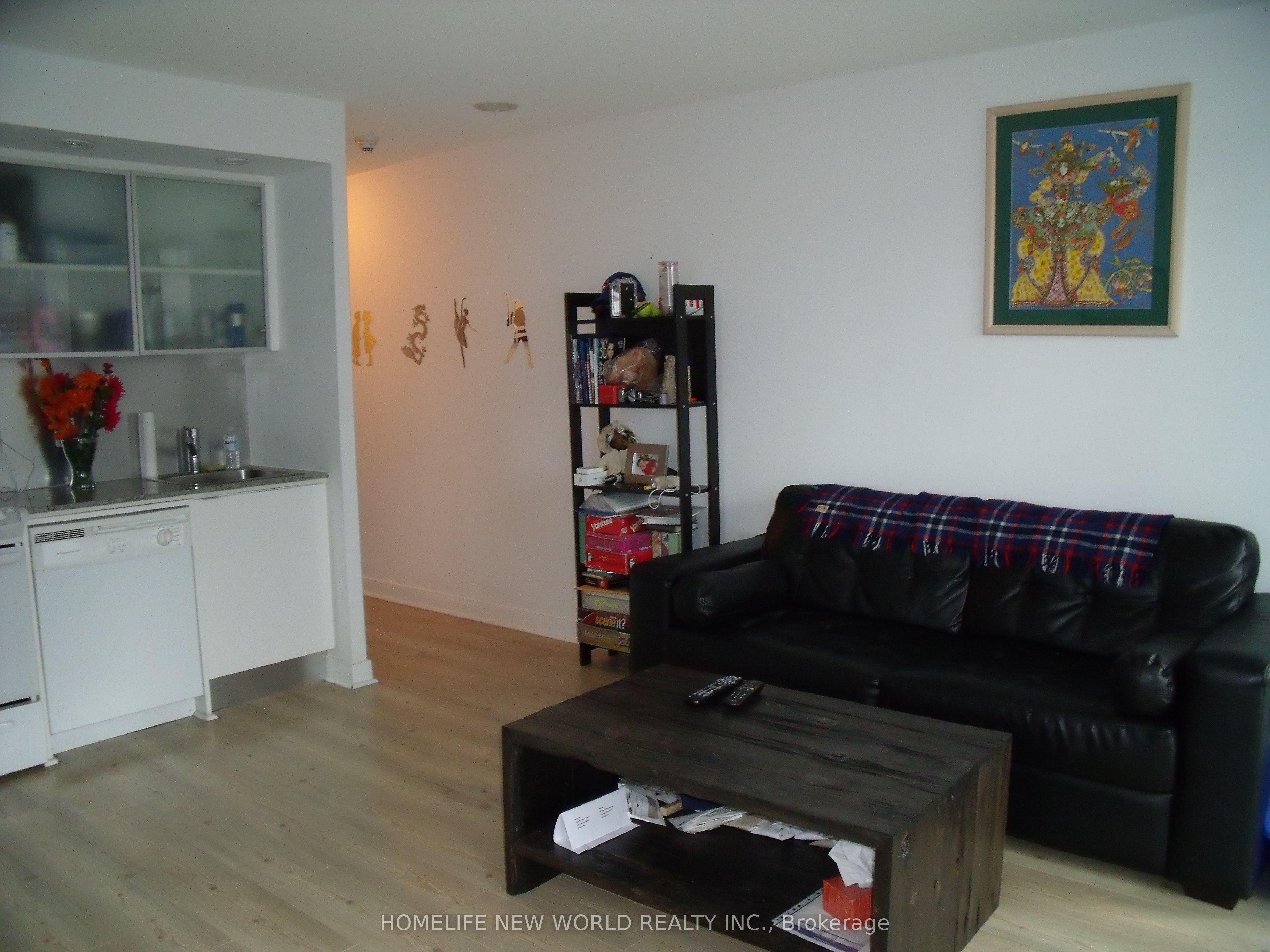 25 Telegram Mews 1012 Property Photo 2