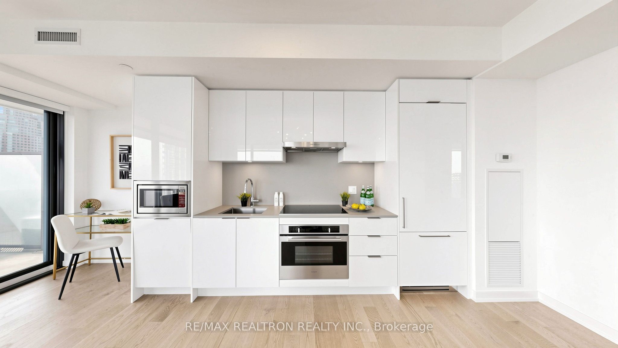 20 Lombard Street 3403 Property Photo 8