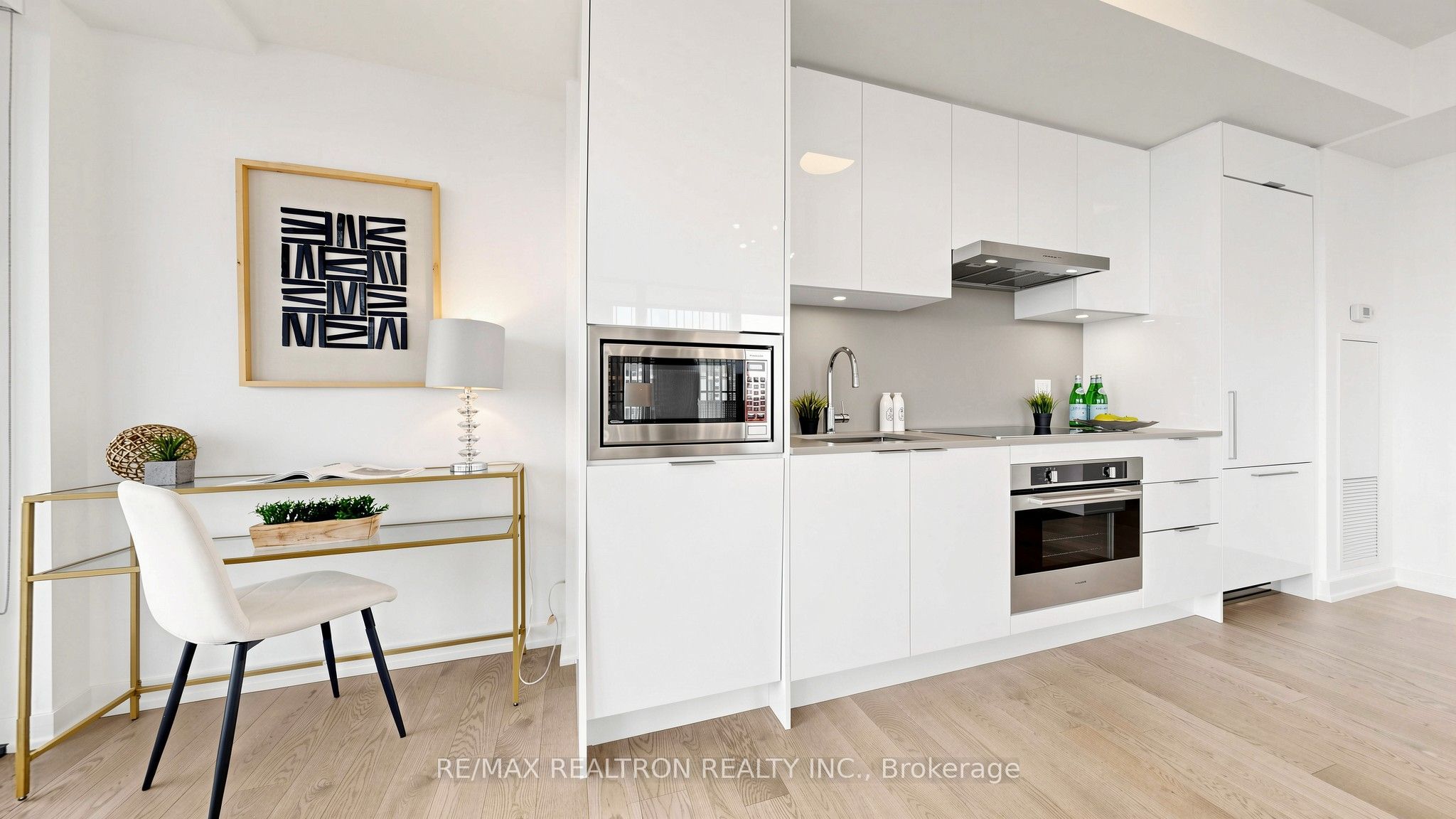 20 Lombard Street 3403 Property Photo 10