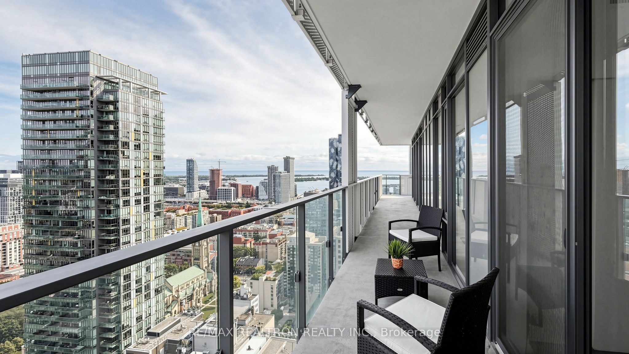20 Lombard Street 3403 Property Photo 22