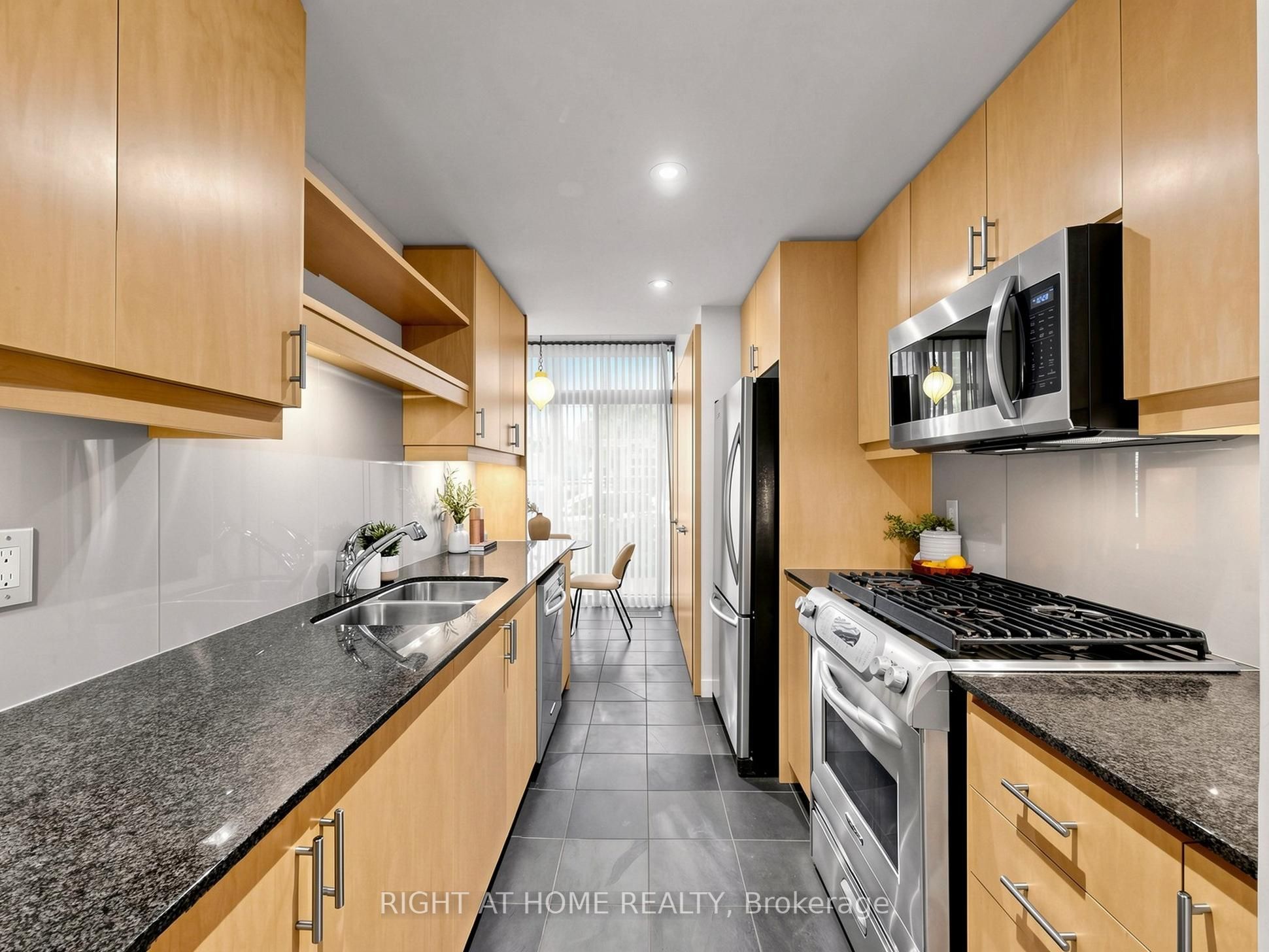 295 Mutual Street 4 Property Photo 15