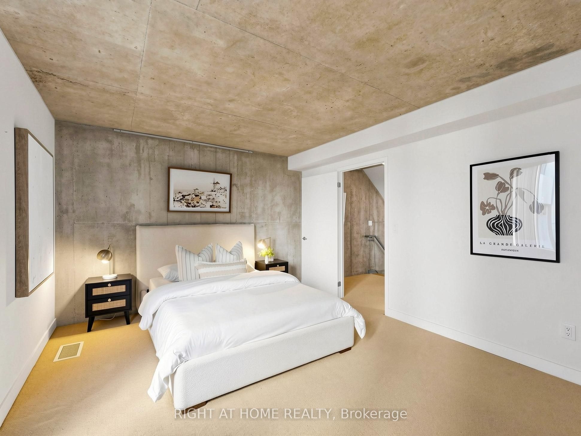 295 Mutual Street 4 Property Photo 30