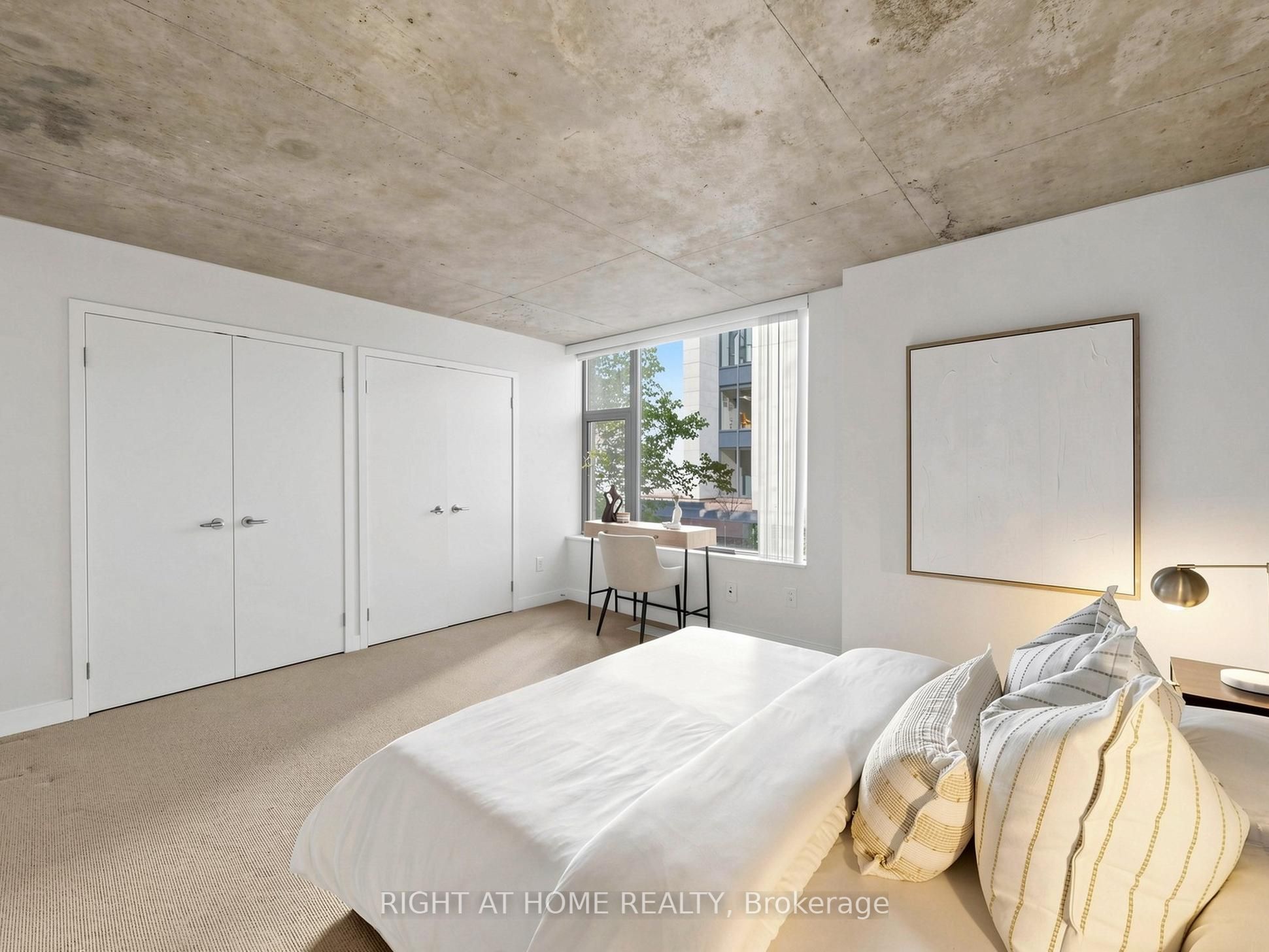 295 Mutual Street 4 Property Photo 32