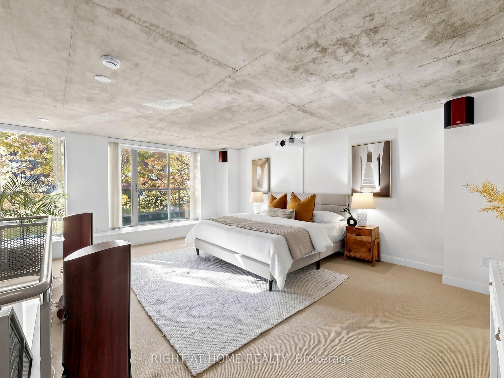 295 Mutual Street 4 Property Photo 36