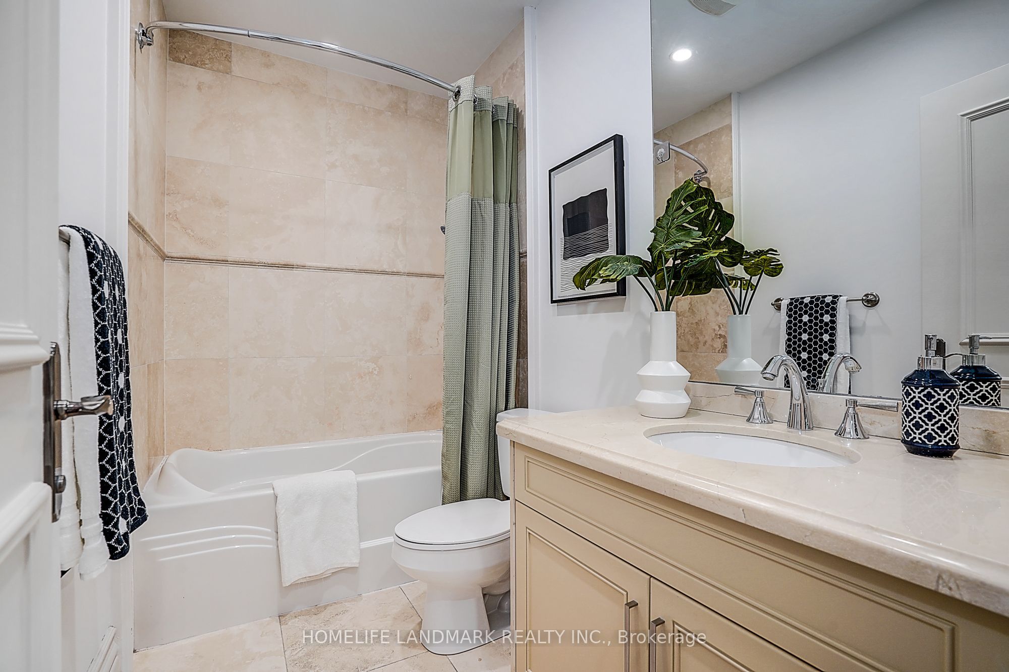332 Greenfield Avenue Property Photo 33