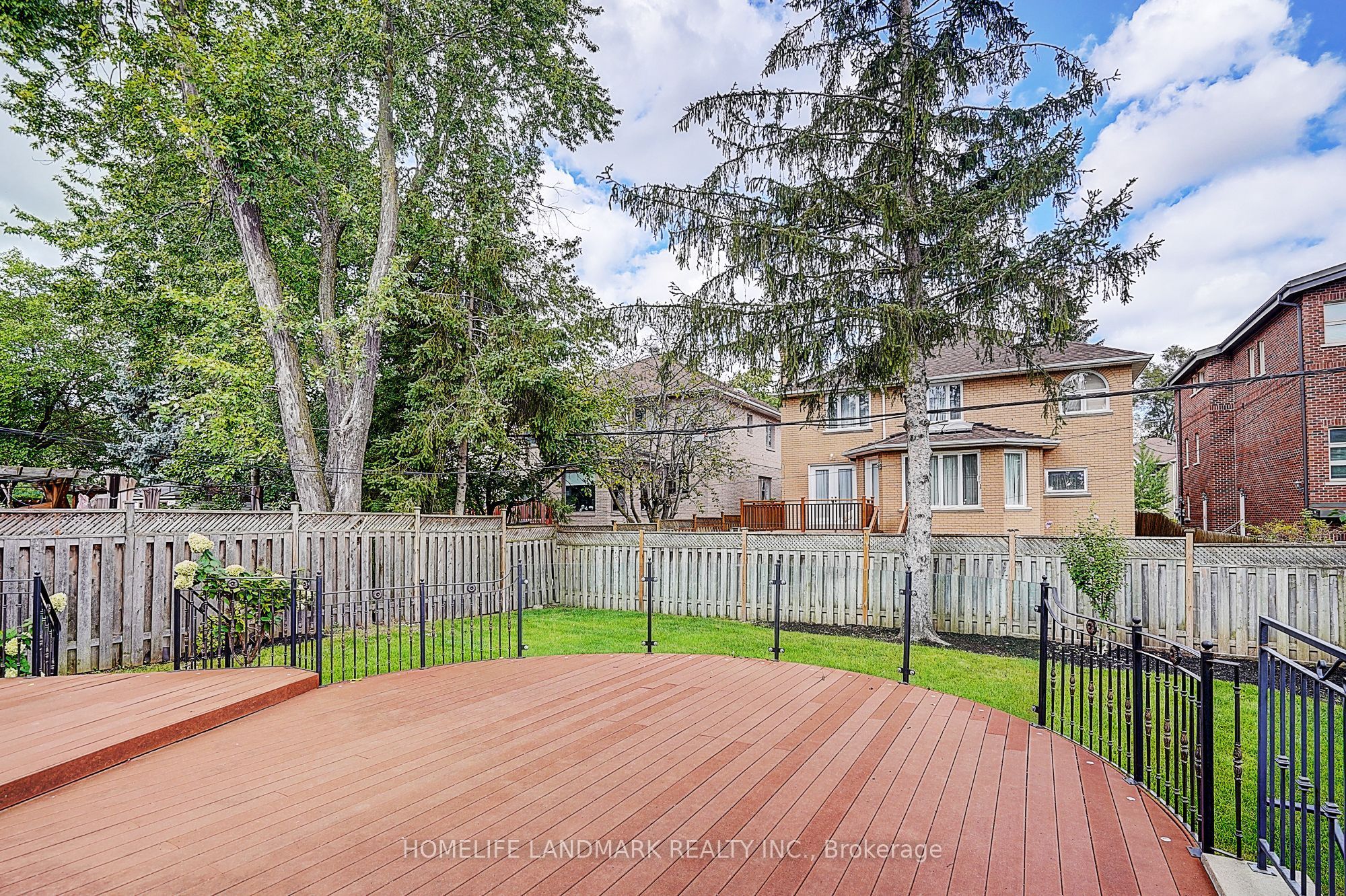 332 Greenfield Avenue Property Photo 50