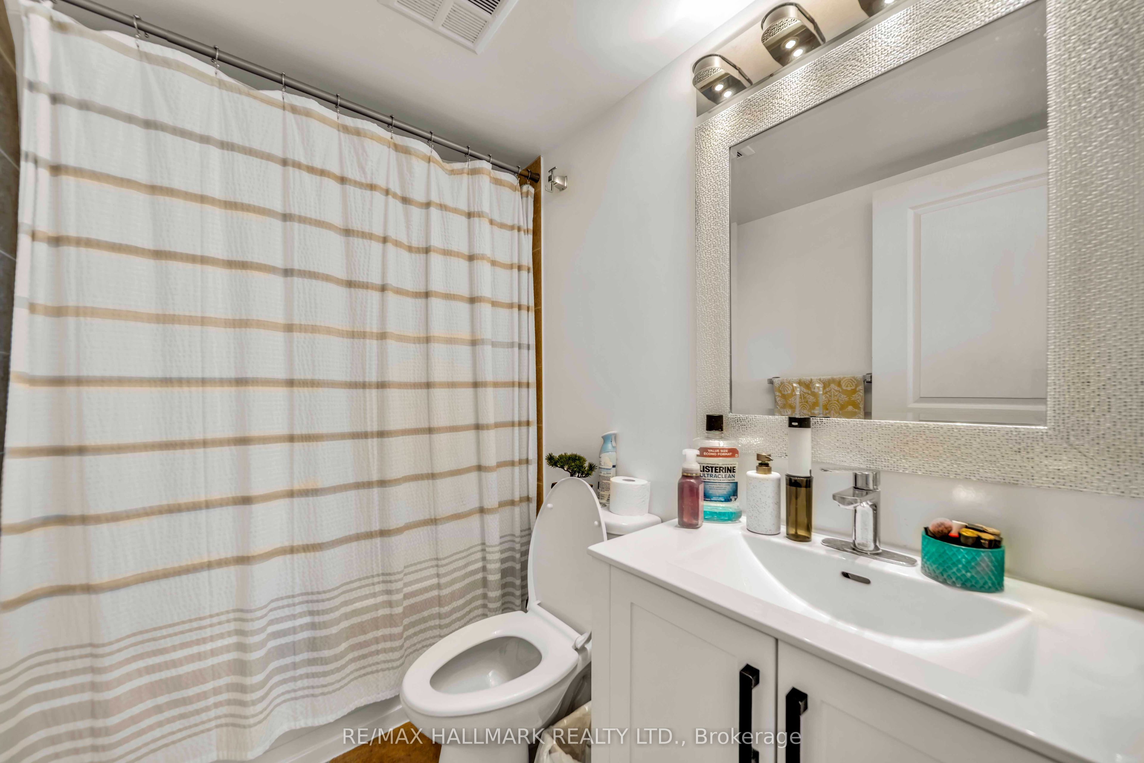 10 Northtown Way 1812 Property Photo 23