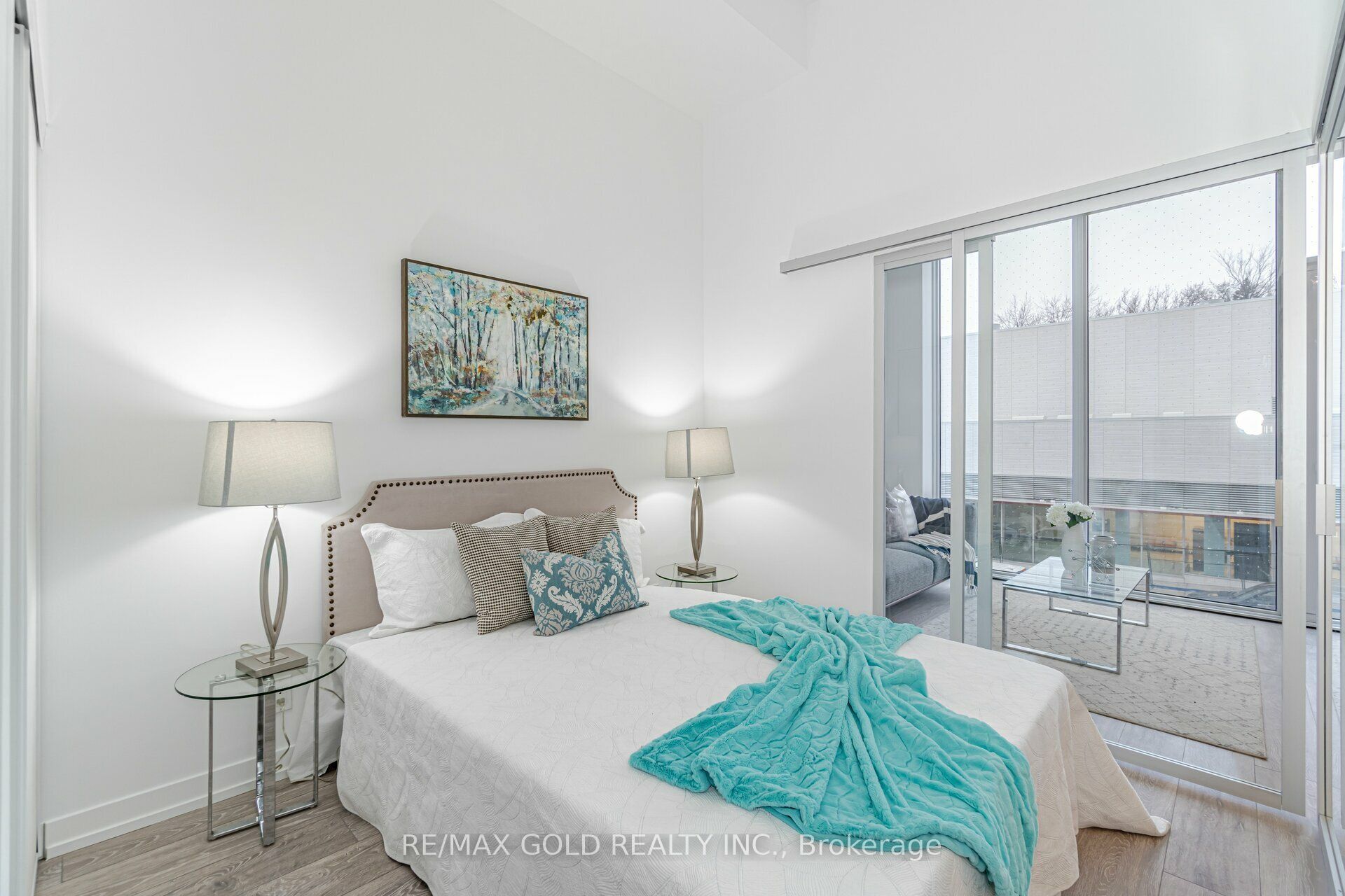 2020 Bathurst Street 216 Property Photo 17