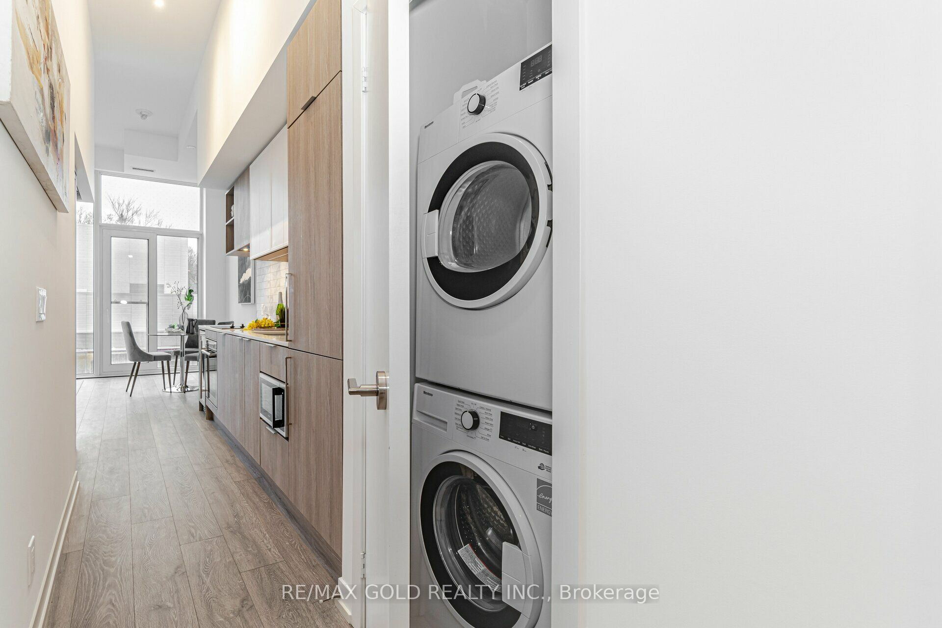 2020 Bathurst Street 216 Property Photo 23