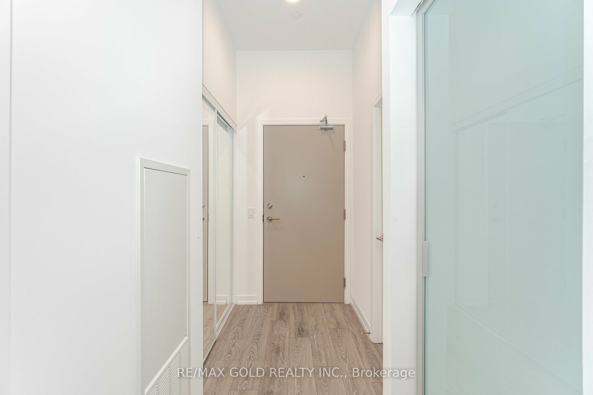 2020 Bathurst Street 216 Property Photo 25