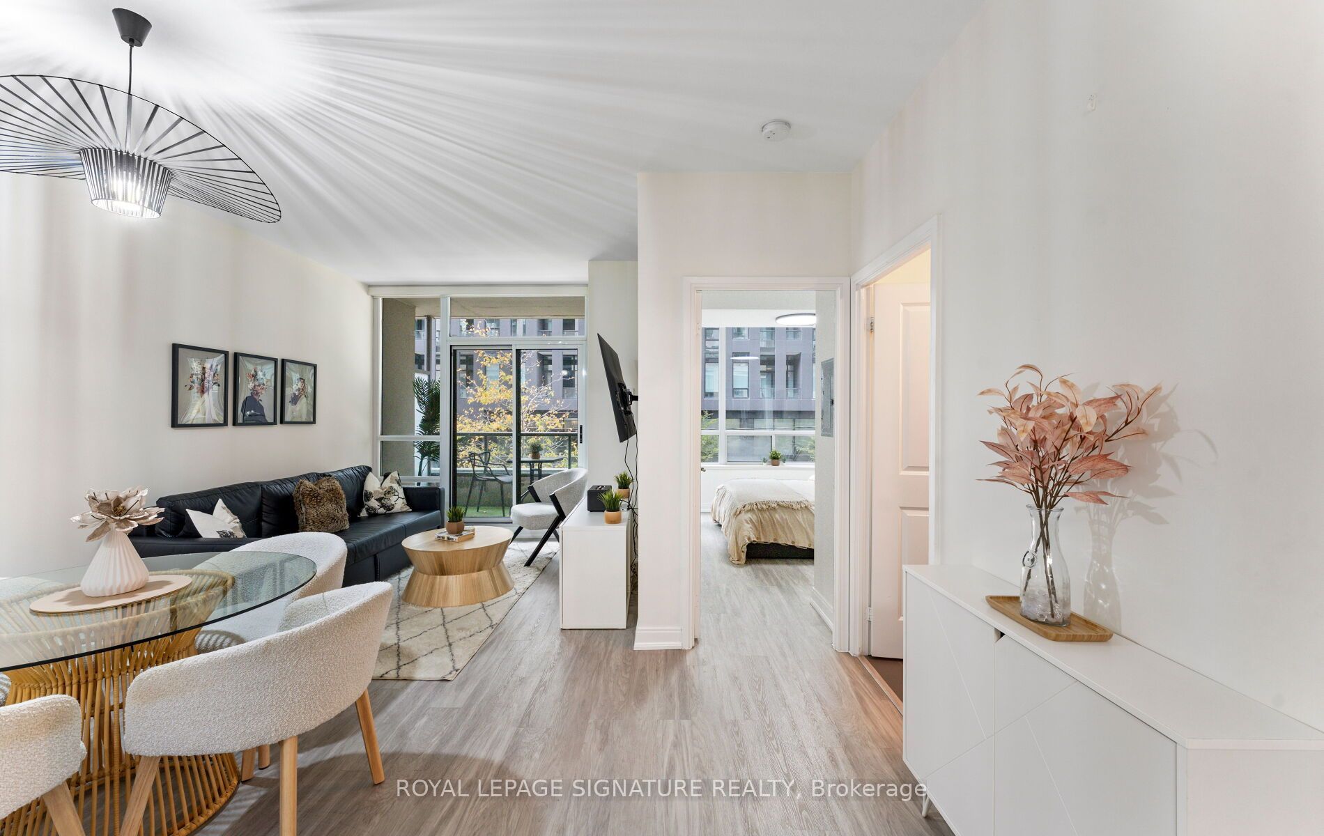 88 Broadway Avenue 206 Property Photo 4