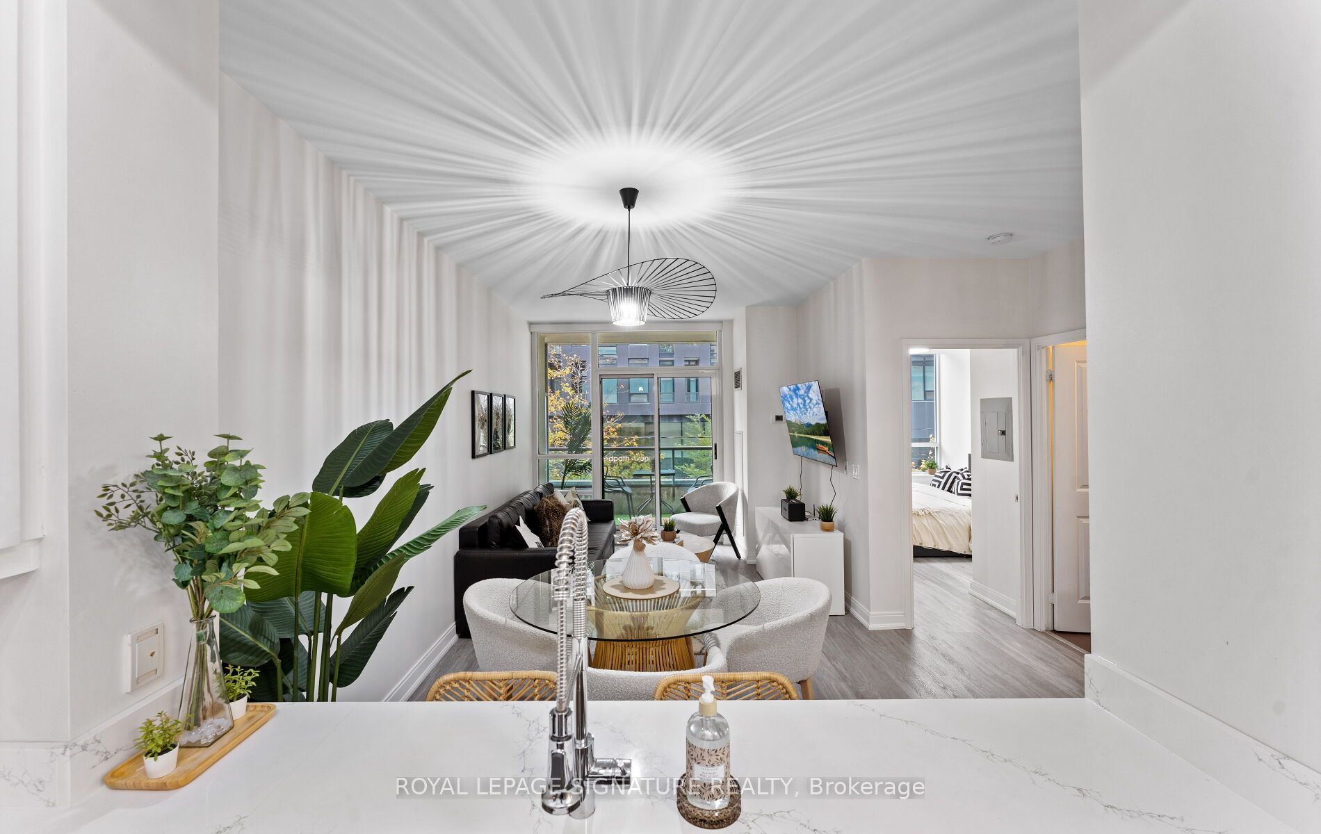 88 Broadway Avenue 206 Property Photo 21