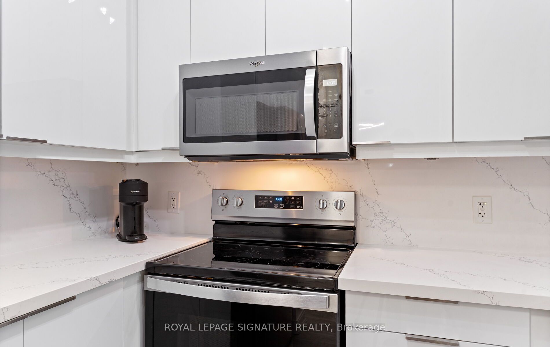 88 Broadway Avenue 206 Property Photo 22