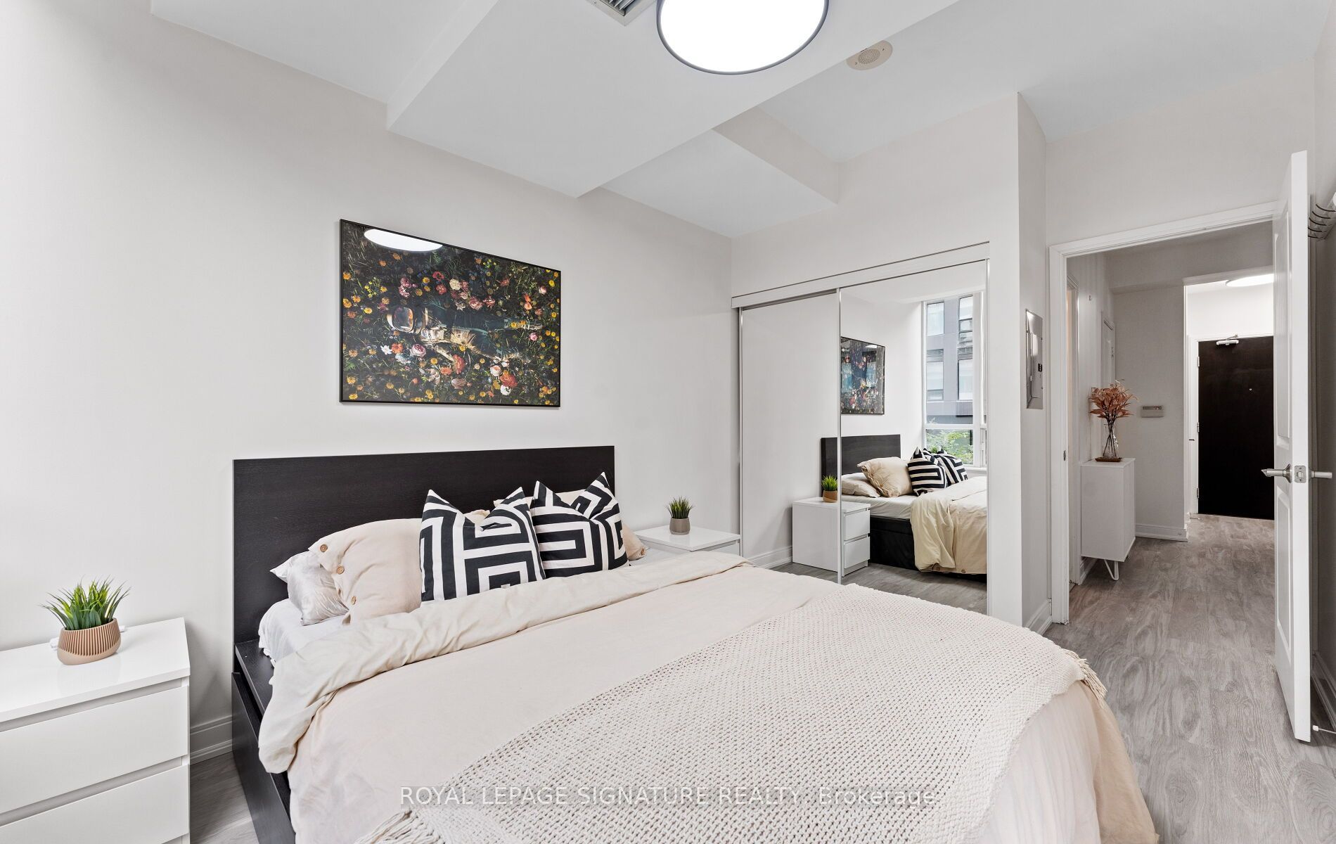 88 Broadway Avenue 206 Property Photo 26