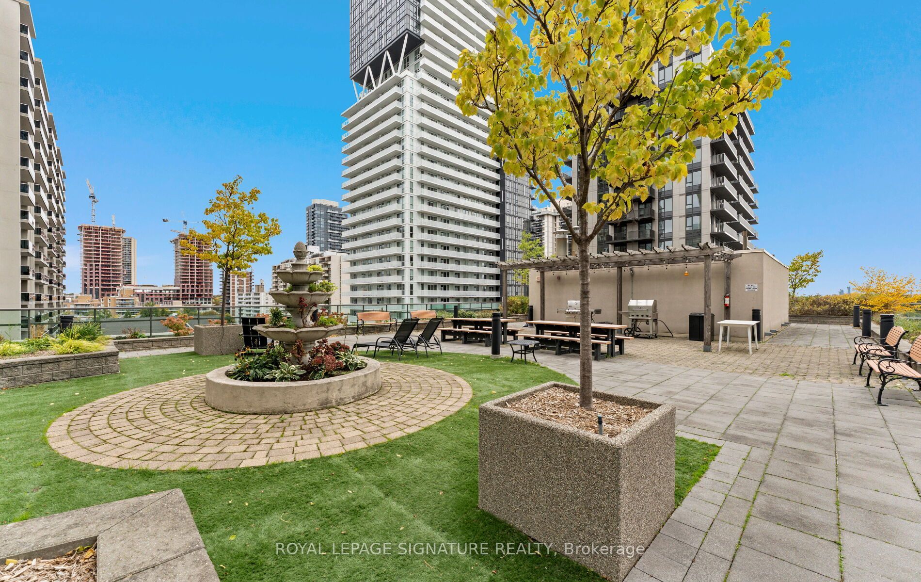 88 Broadway Avenue 206 Property Photo 37