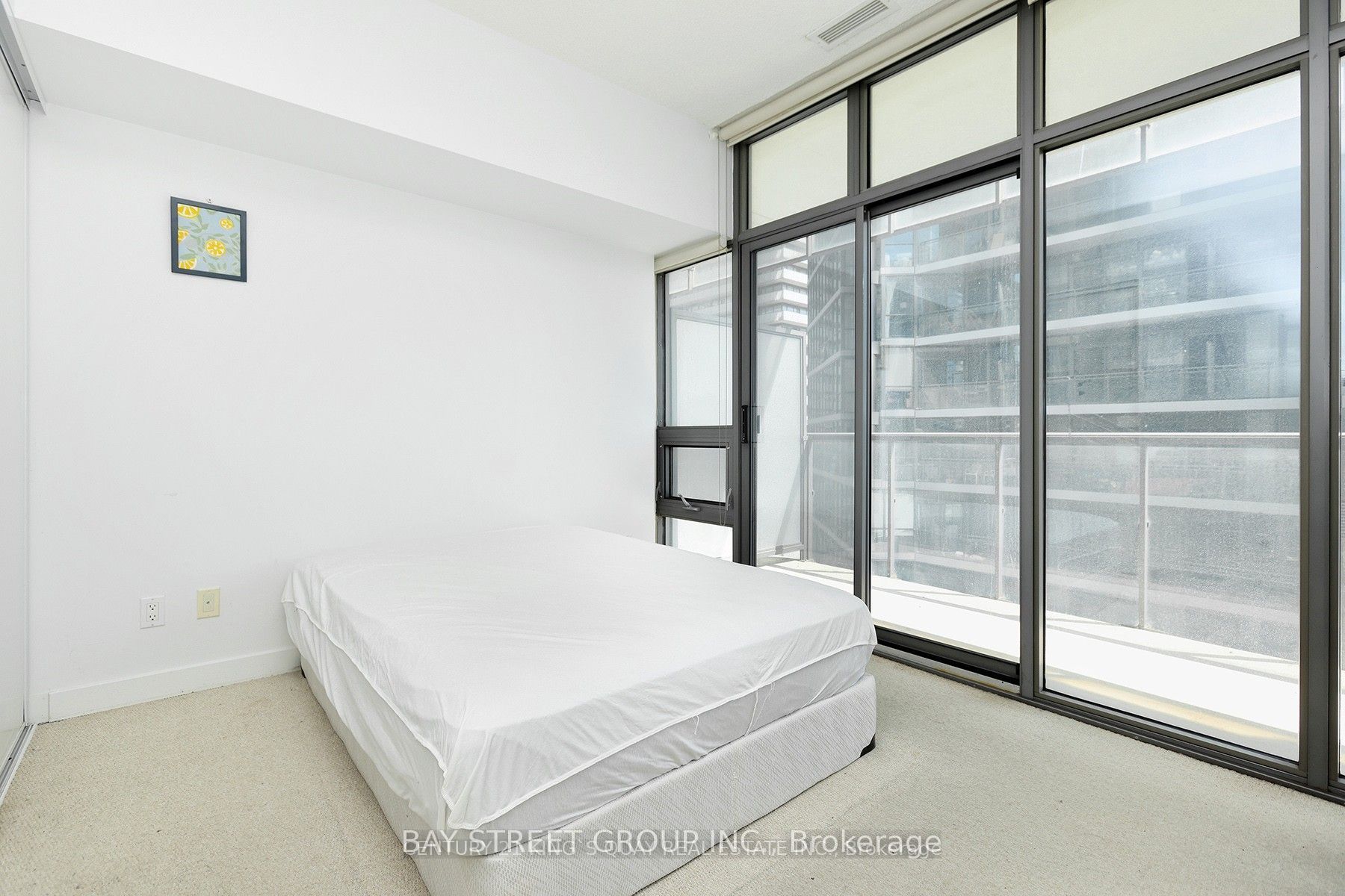 33 Charles Street E 1401 Property Photo 8