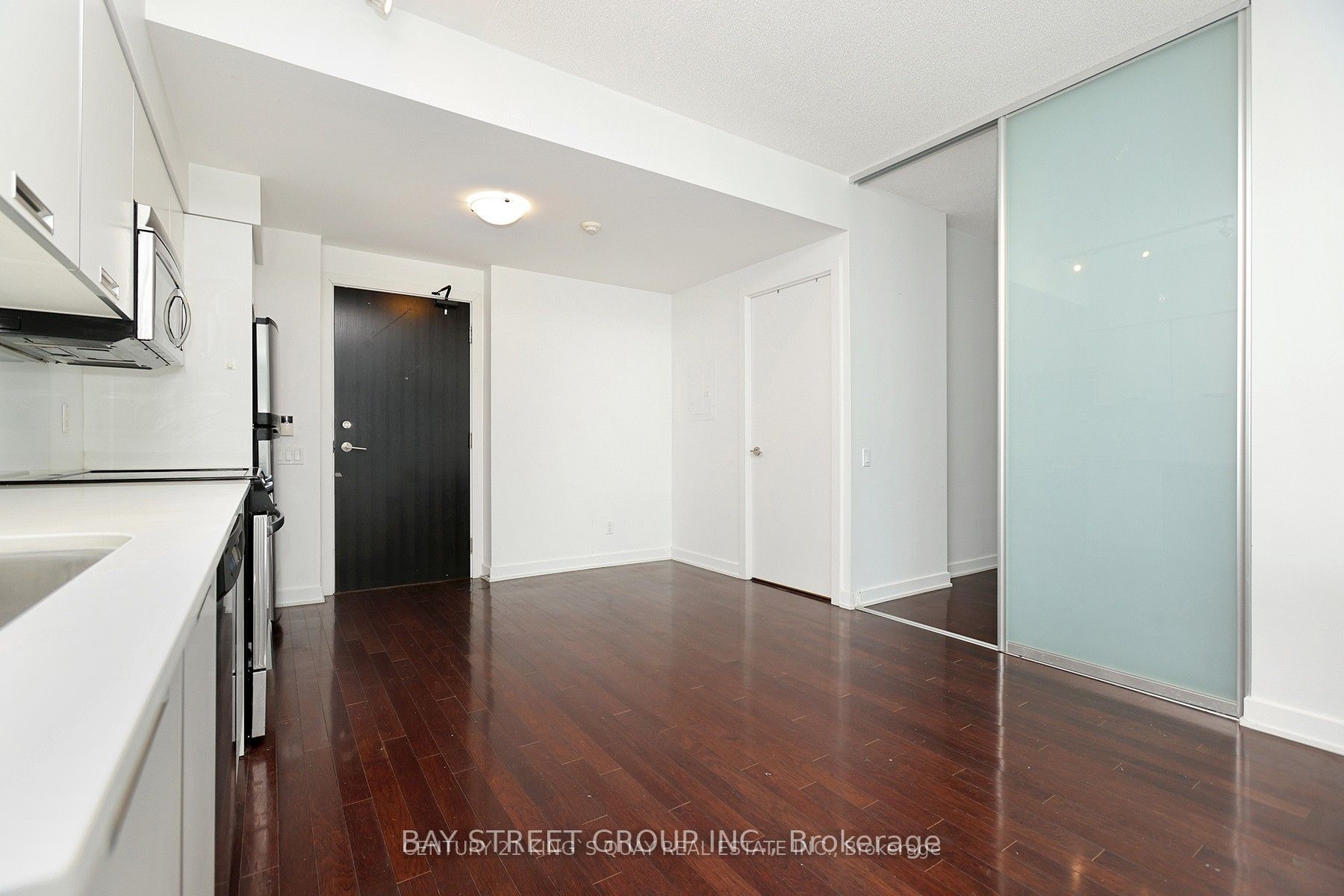 33 Charles Street E 1401 Property Photo 11
