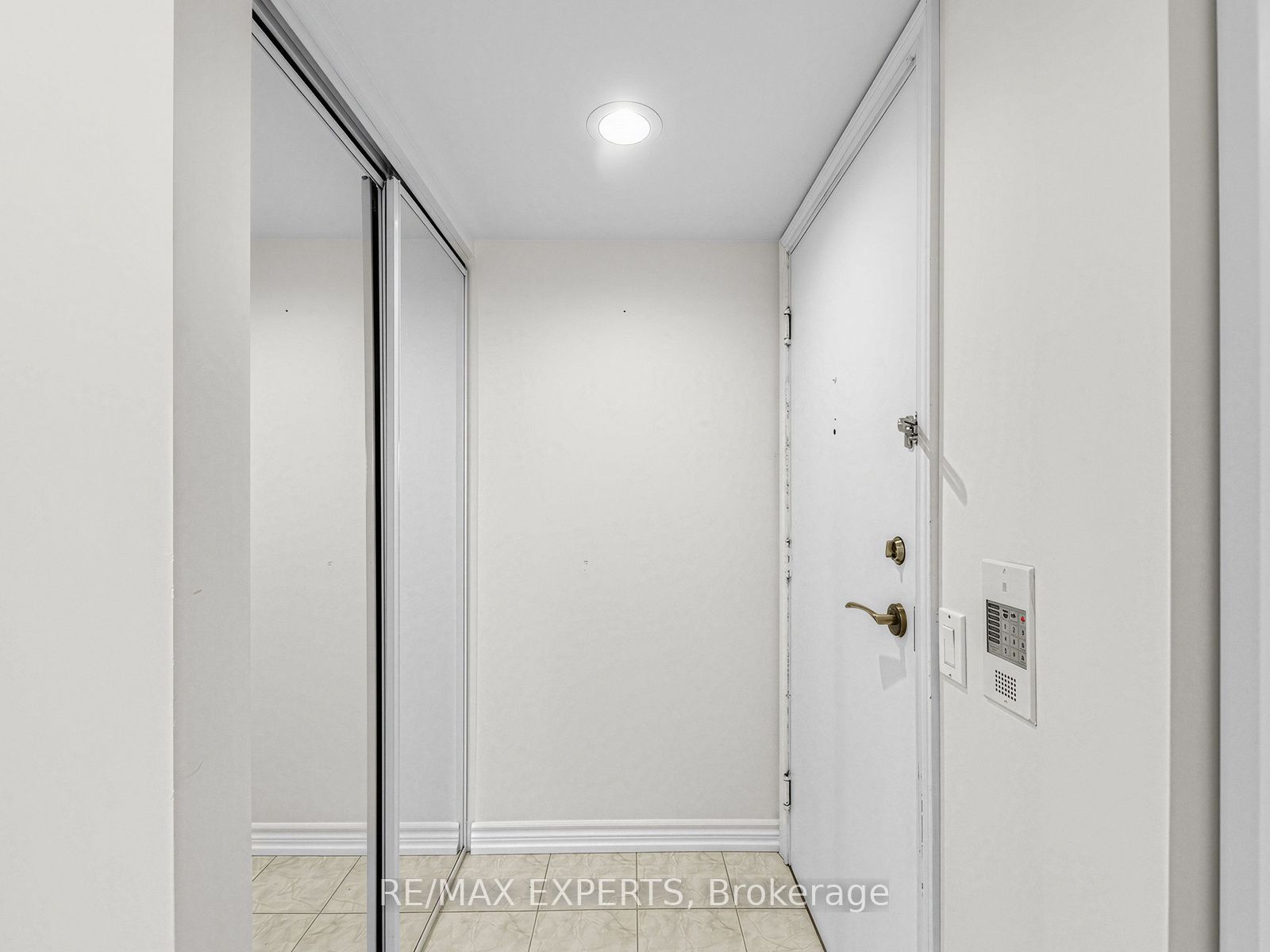 265 Ridley Boulevard 1509 Property Photo 3
