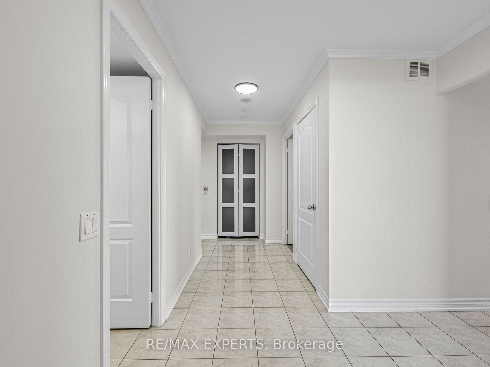 265 Ridley Boulevard 1509 Property Photo 5