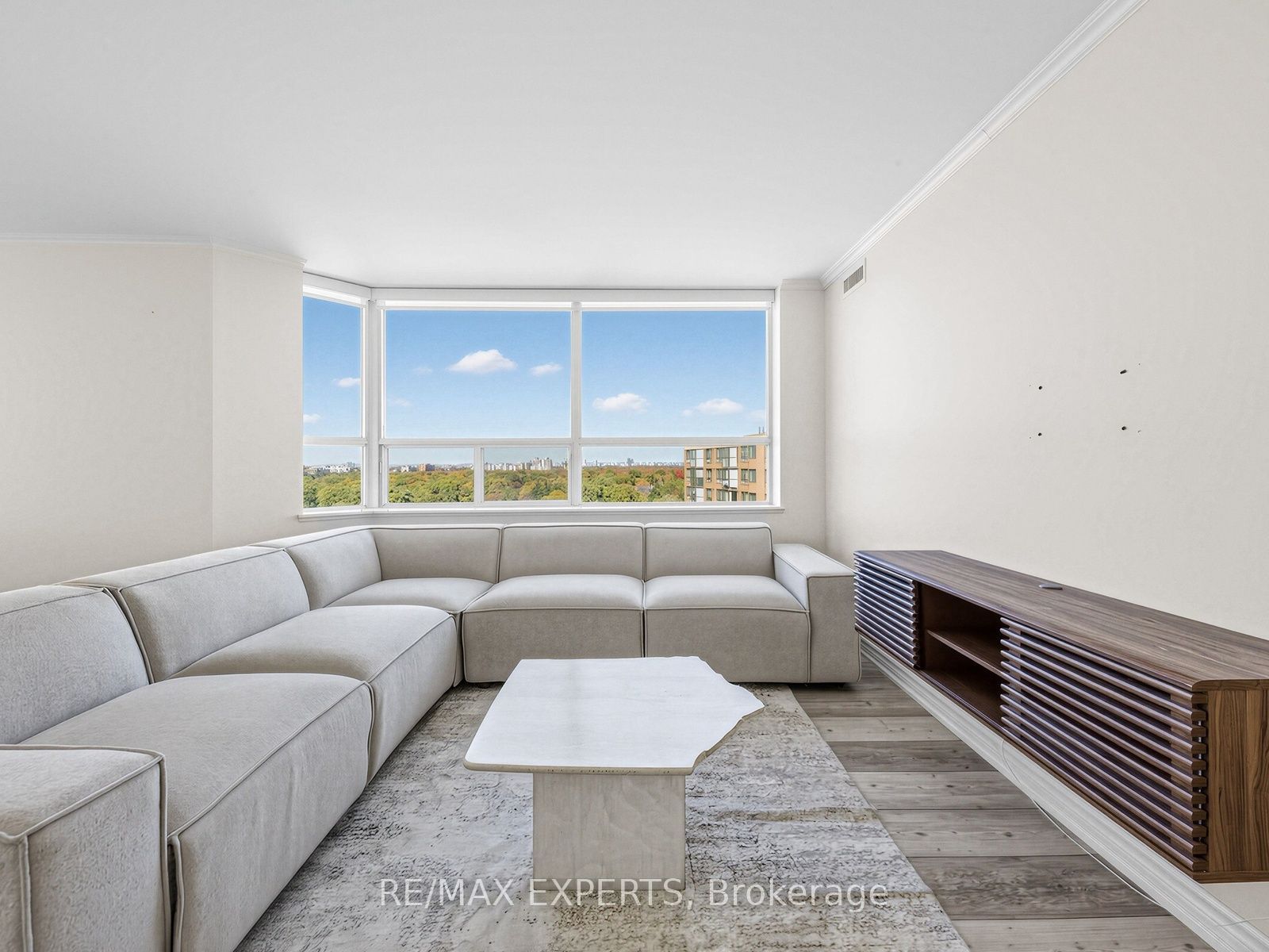 265 Ridley Boulevard 1509 Property Photo 7